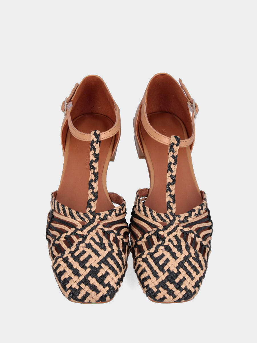 Ballerina Charleston aus beigem Raffia, geflochten und mit abgerundeter quadratischer Spitze