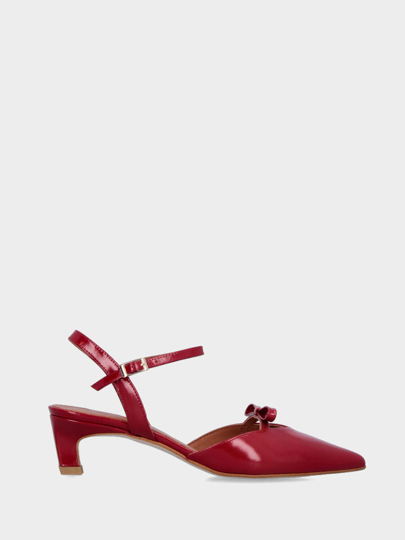 Slingback in vernice rossa con tacco a coda e fiocchetto sulla pianta