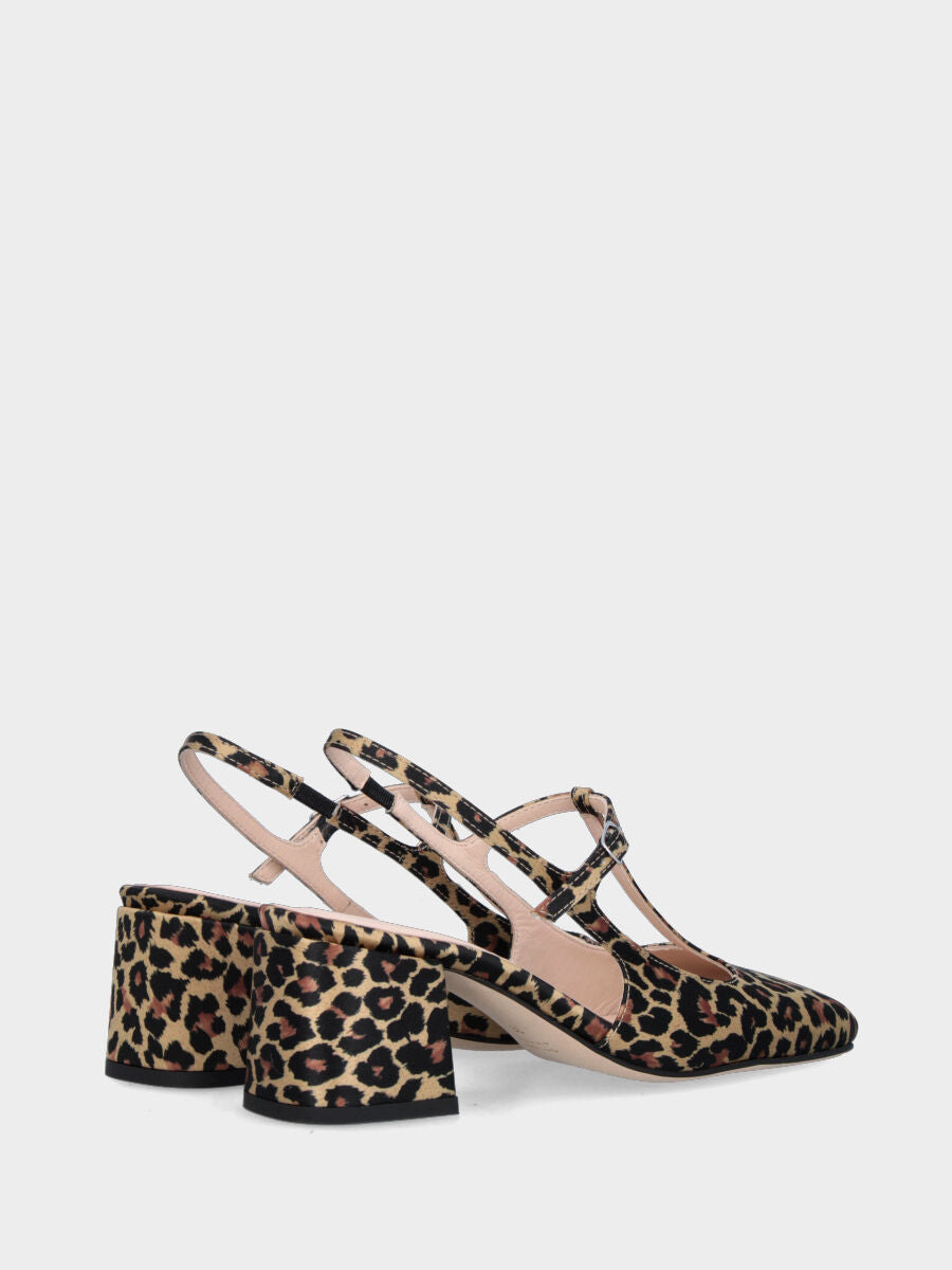 Slingback aus Leopardenstoff mit Charleston-Riemen und Blockabsatz