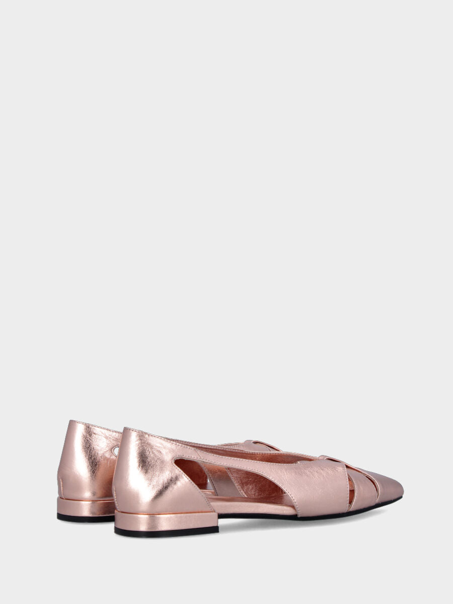 Ballerina in laminato rame con cinturini arcuati incrociati