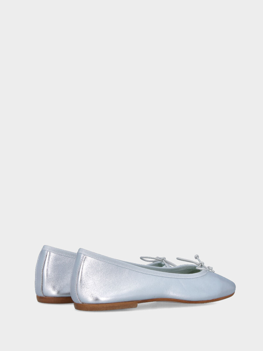 Ballerina in nappa argento con fiocchetto e suola in gomma