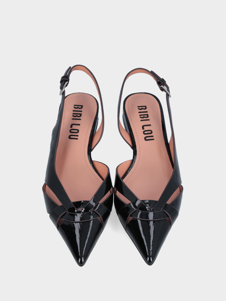 Slingback in vernice nera con listini incrociati e punta sfilata