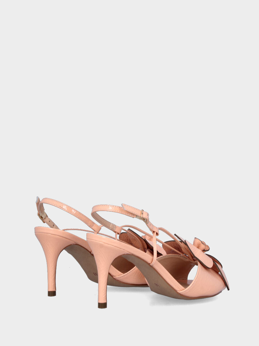 Sandalo in naplak nude con fiore ornamentale e tacco a coda