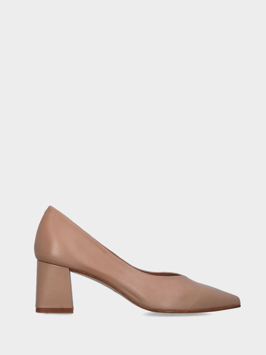 Escarpins en nappa beige avec talon de 60 mm et décolleté retourné
