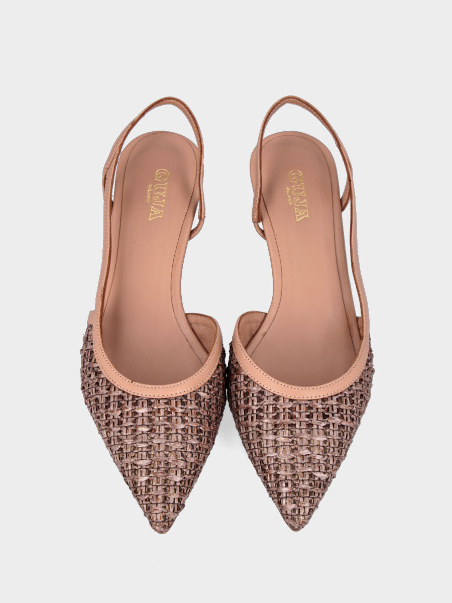 Slingback in rafia nude con cinturino intrecciato asimmetrico