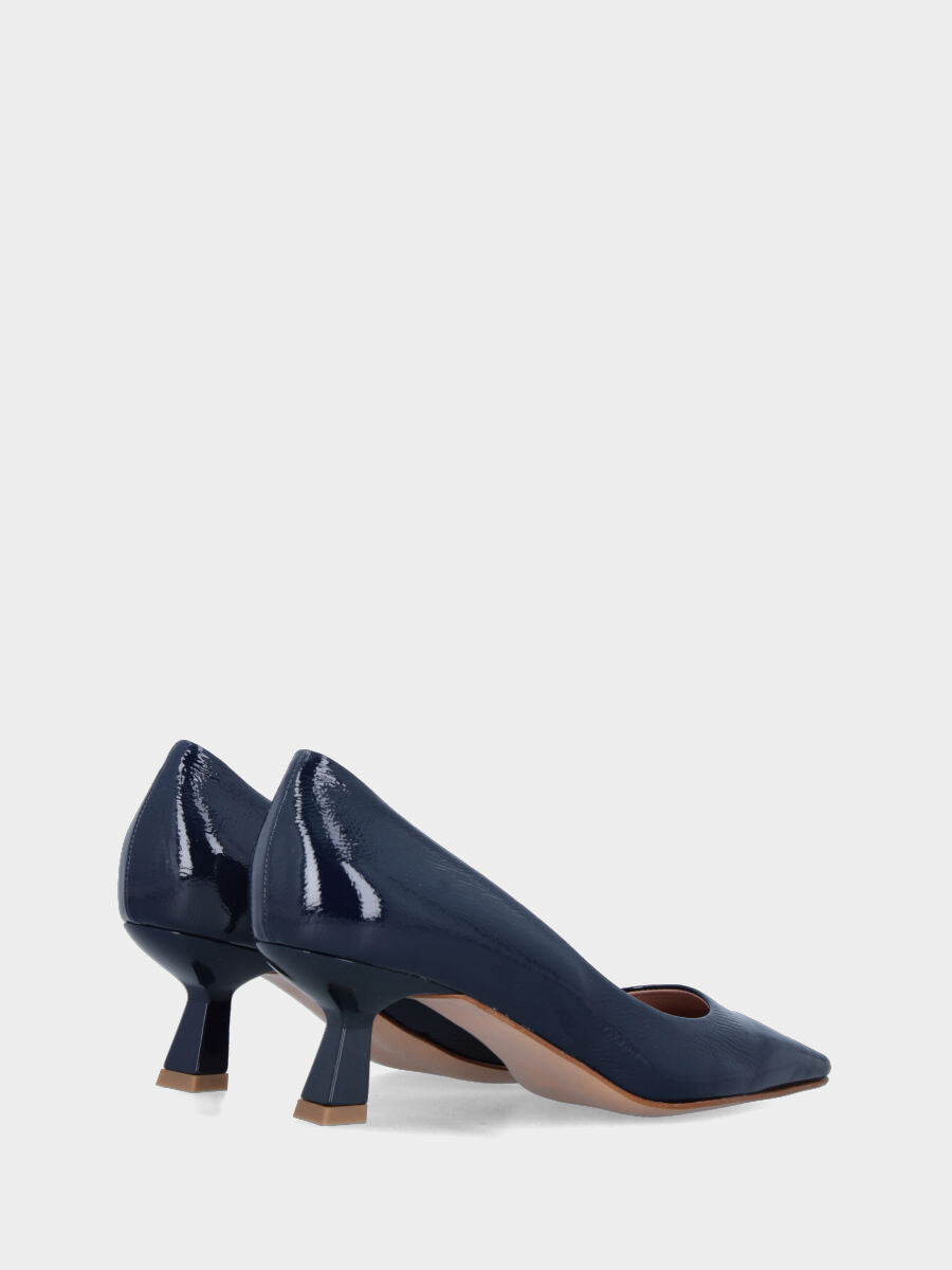 Décolleté in vernice blu con punta quadrata e tacco a calice