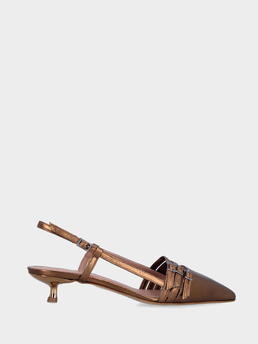Slingback in laminato bronzo con tre cinturini e tacco a calice