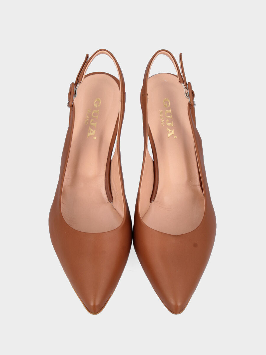 Slingback in nappa color cuoio con tomaia cucita e rivoltata