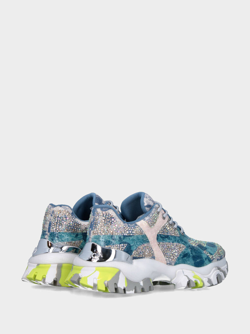 Sneaker in tessuto azzurro con cristalli e dettagli fantasia