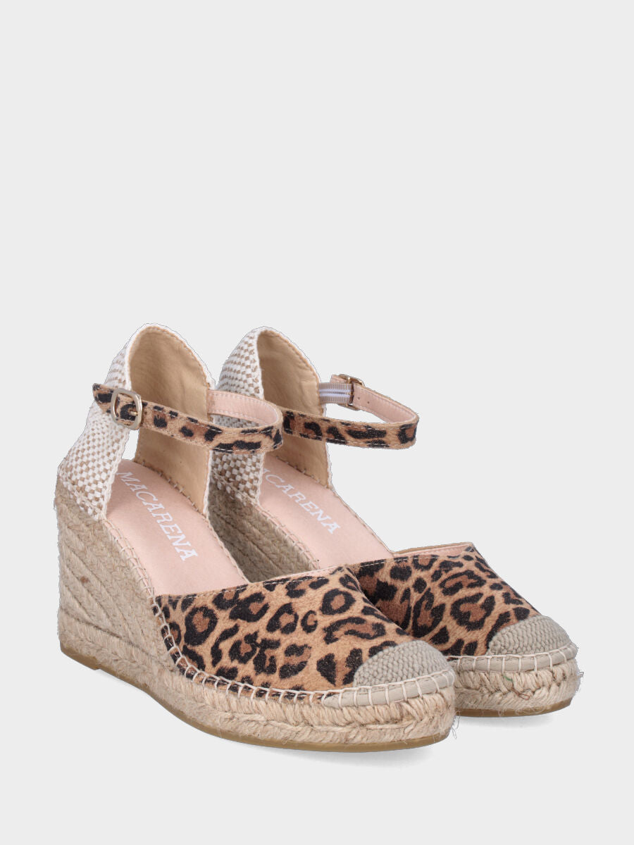 Campesina in camoscio leopardato con zeppa in corda