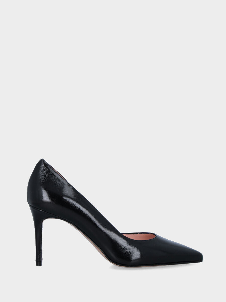Décolleté in verlux nero con tacco a calice 80 mm e scollo asimmetrico
