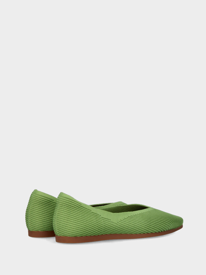 Ballerina in tessuto elasticizzato verde con scollo a V e punta sfilata