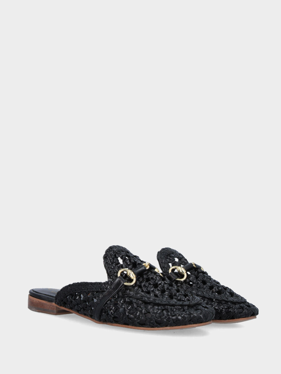 Sabot in nappa nera intrecciata con morsetto