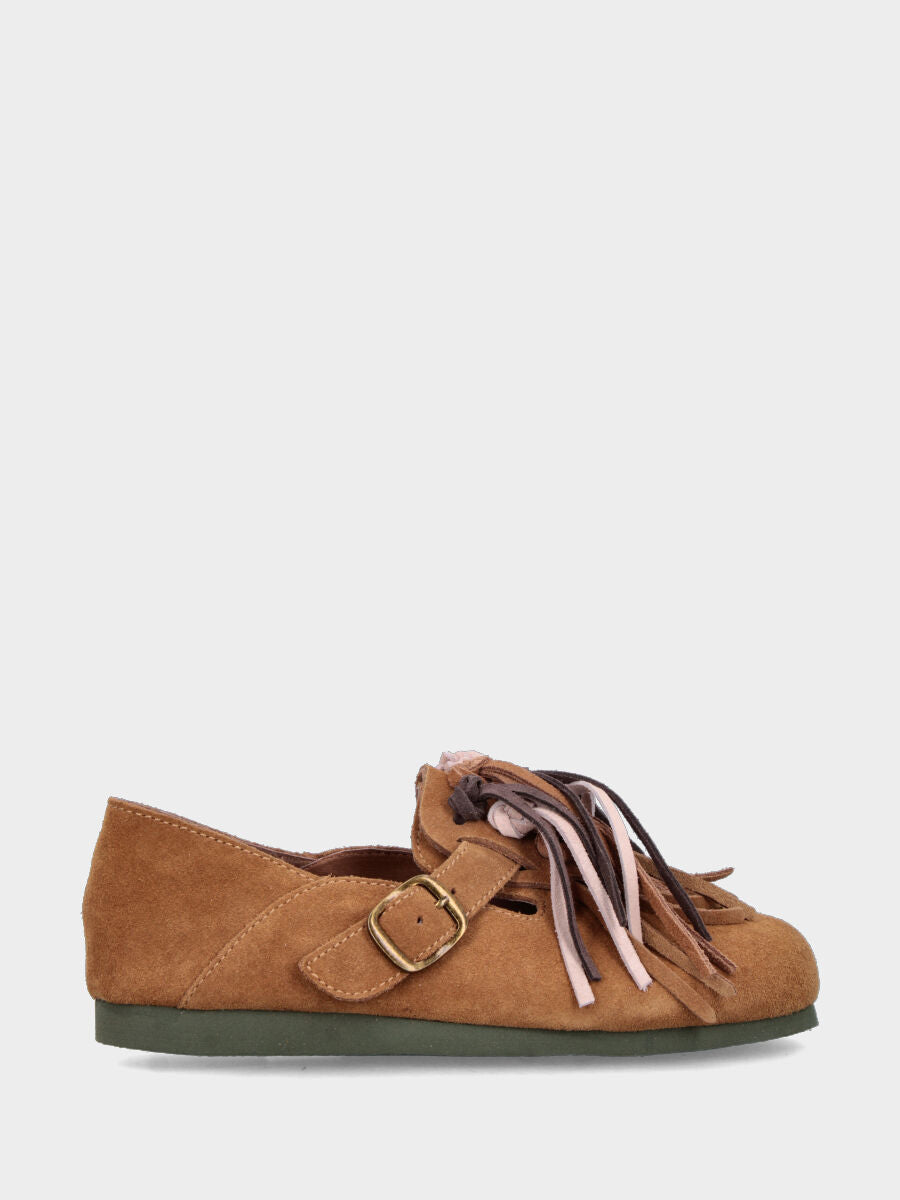Pantofolina in crosta color cammello con fusbet e listini multicolore
