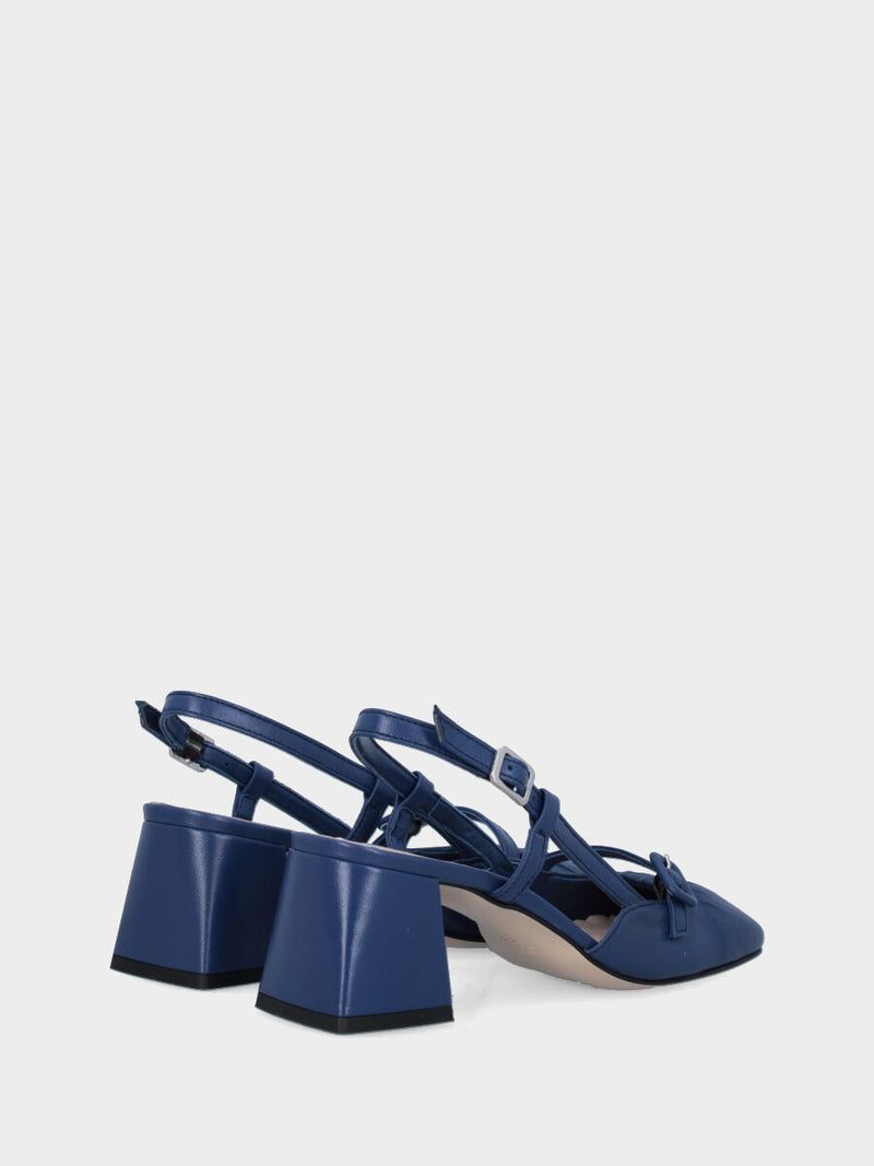 Slingback in nappa blu con tacco a blocco e cinturino fasciato