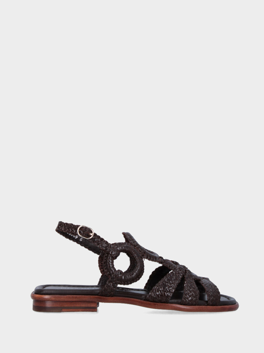 Sandalo in nappa testa di moro con intrecci e cerchi ornamentali