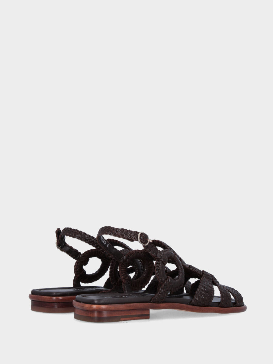 Sandalo in nappa testa di moro con intrecci e cerchi ornamentali
