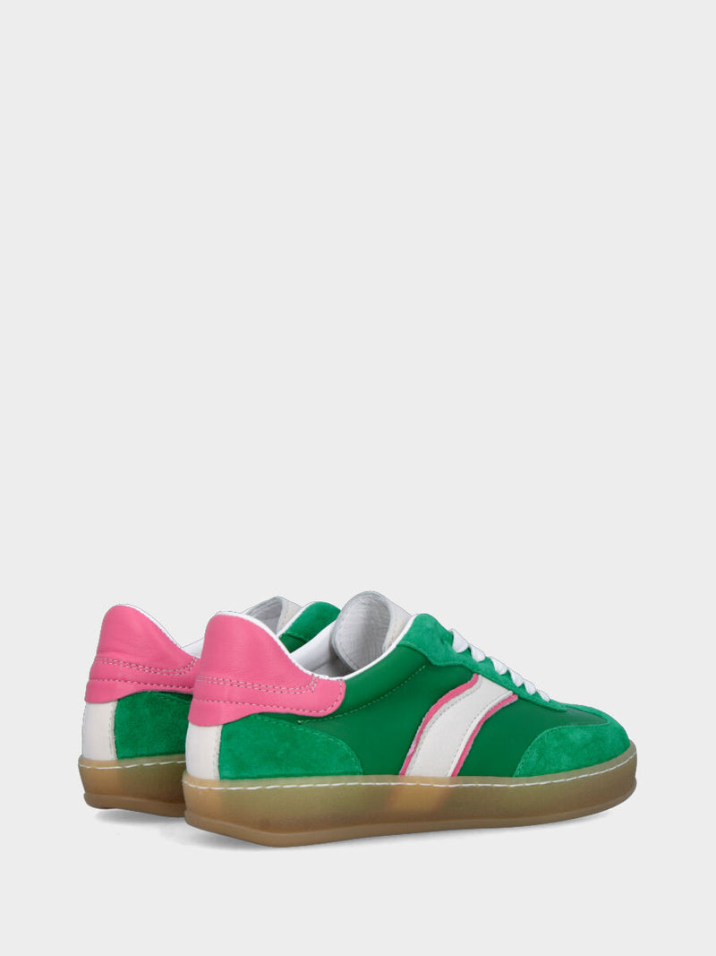 Sneaker multimateriale in tessuto tecno e velour verde con profilo fucsia