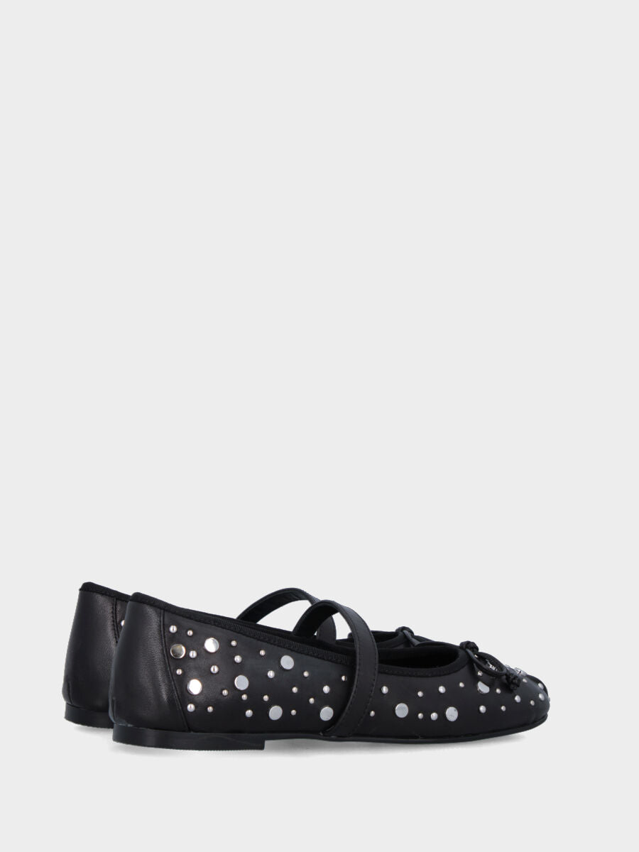 Ballerine Mary Jane plate en nappa noire avec clous et bride
