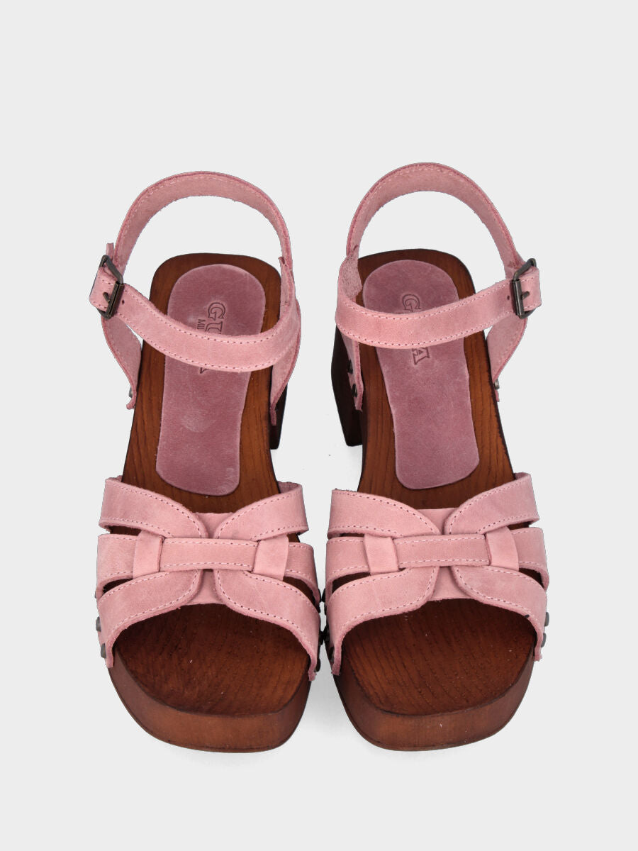 Zoccolo in velour rosa con fascette incrociate e plateau