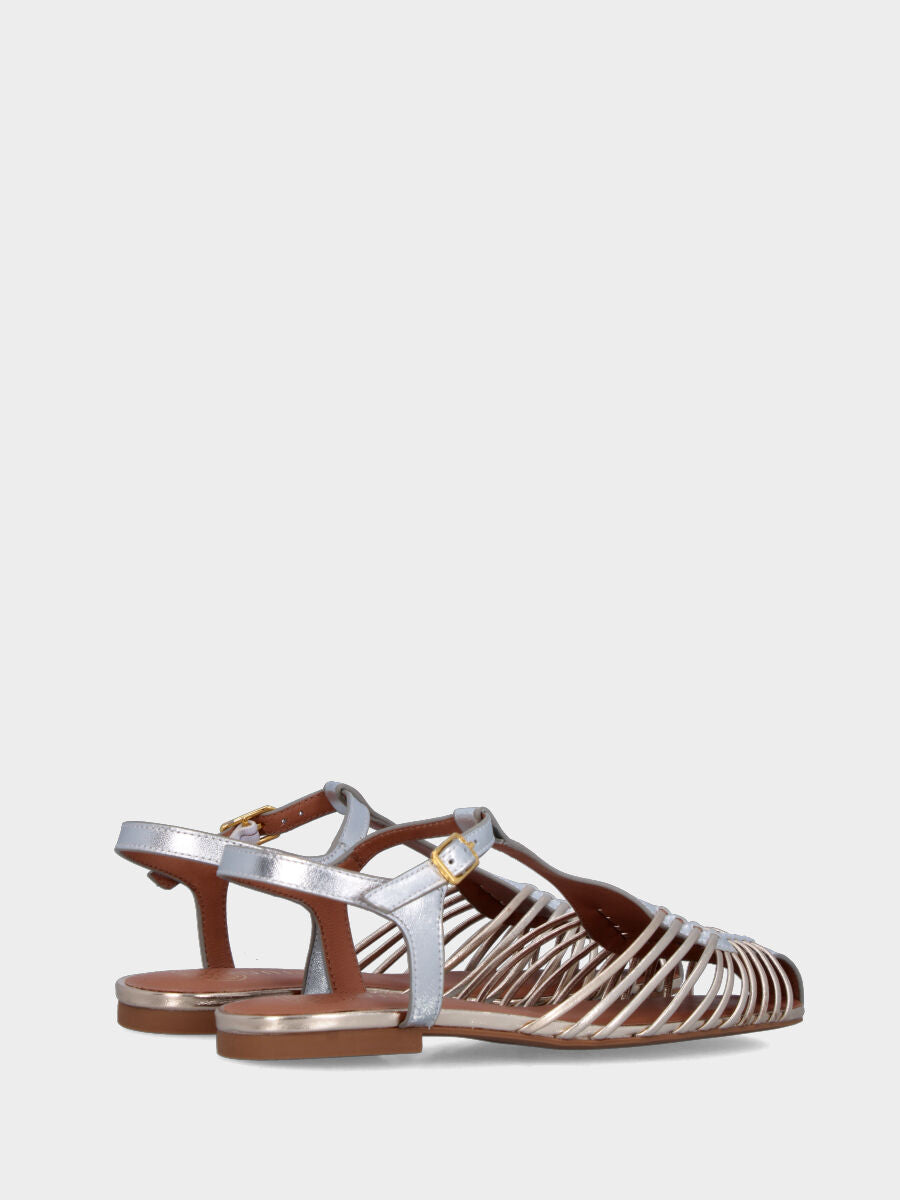 Sandalo monoblocco in vitello rosso con fascia ripiegata