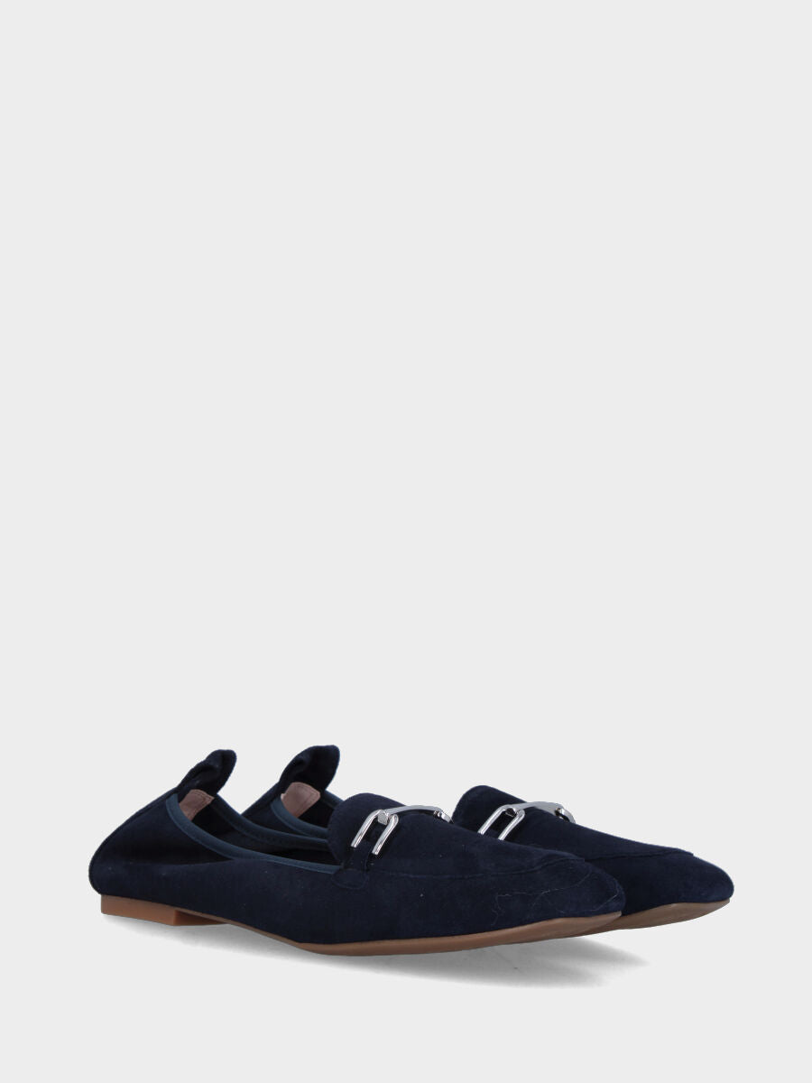 Mocassino in camoscio blu con morsetto e suola in gomma