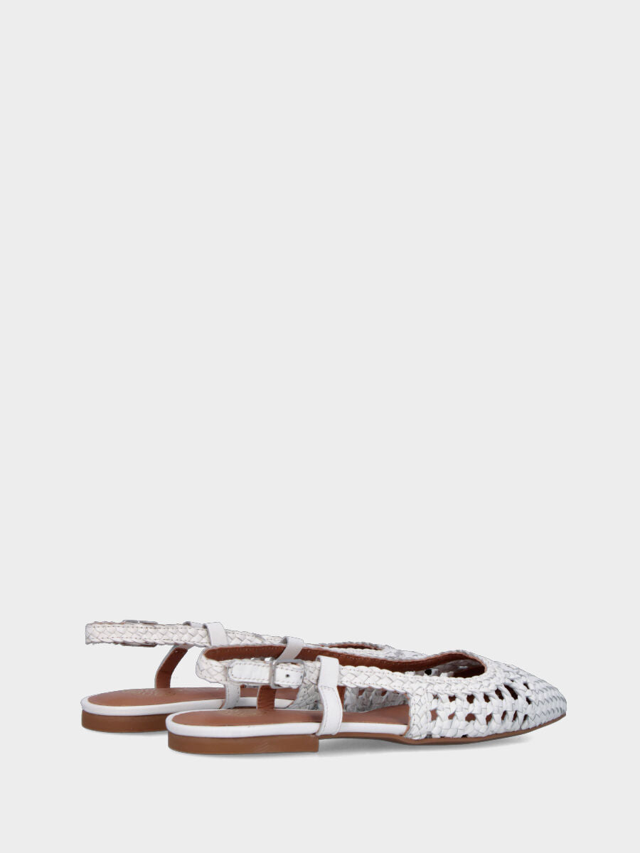 Slingback flat in nappa bianca intrecciata e traforata