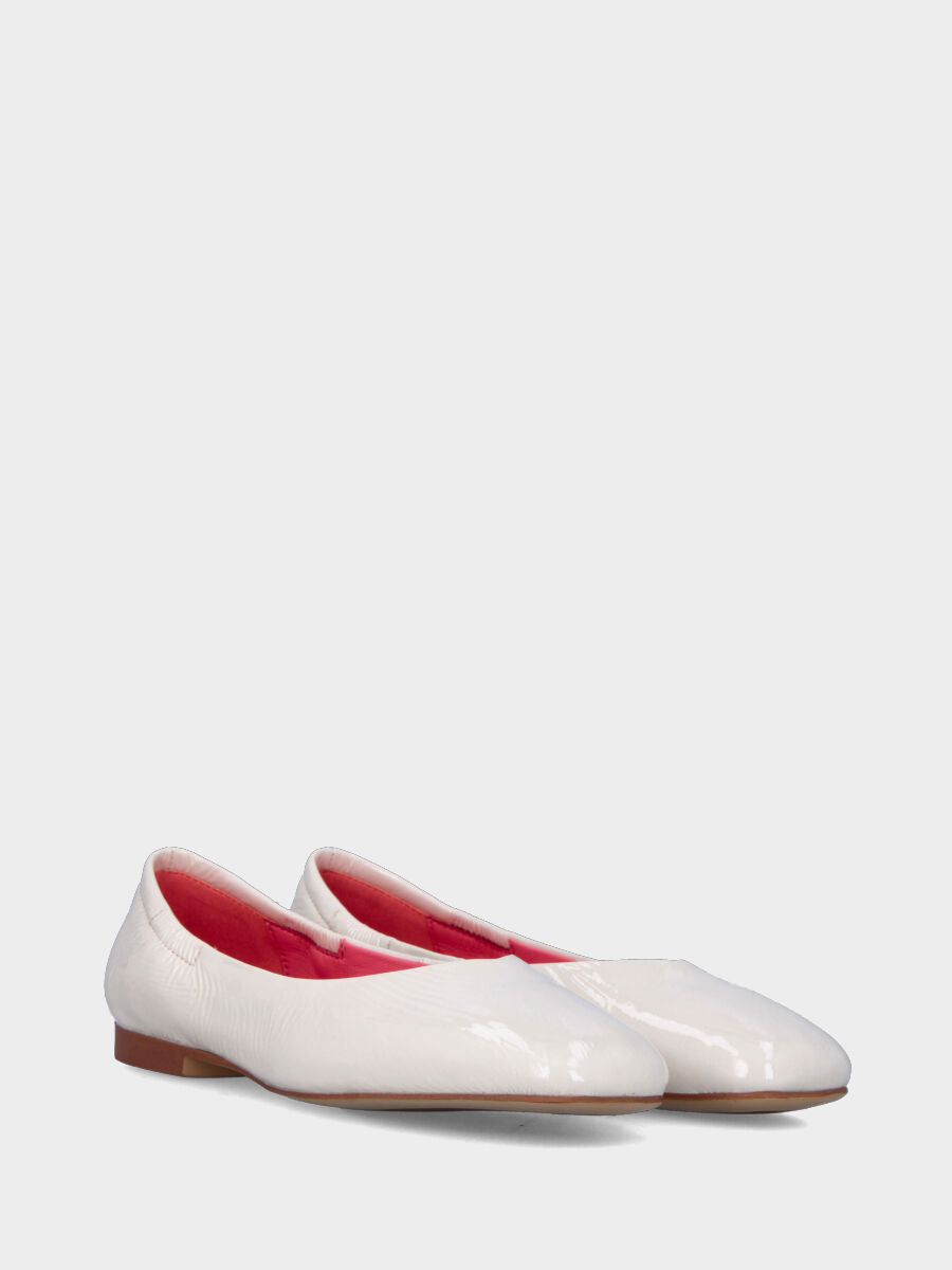 Ballerina in naplak bianco con scollo a cuore e lavorazione a sacchetto