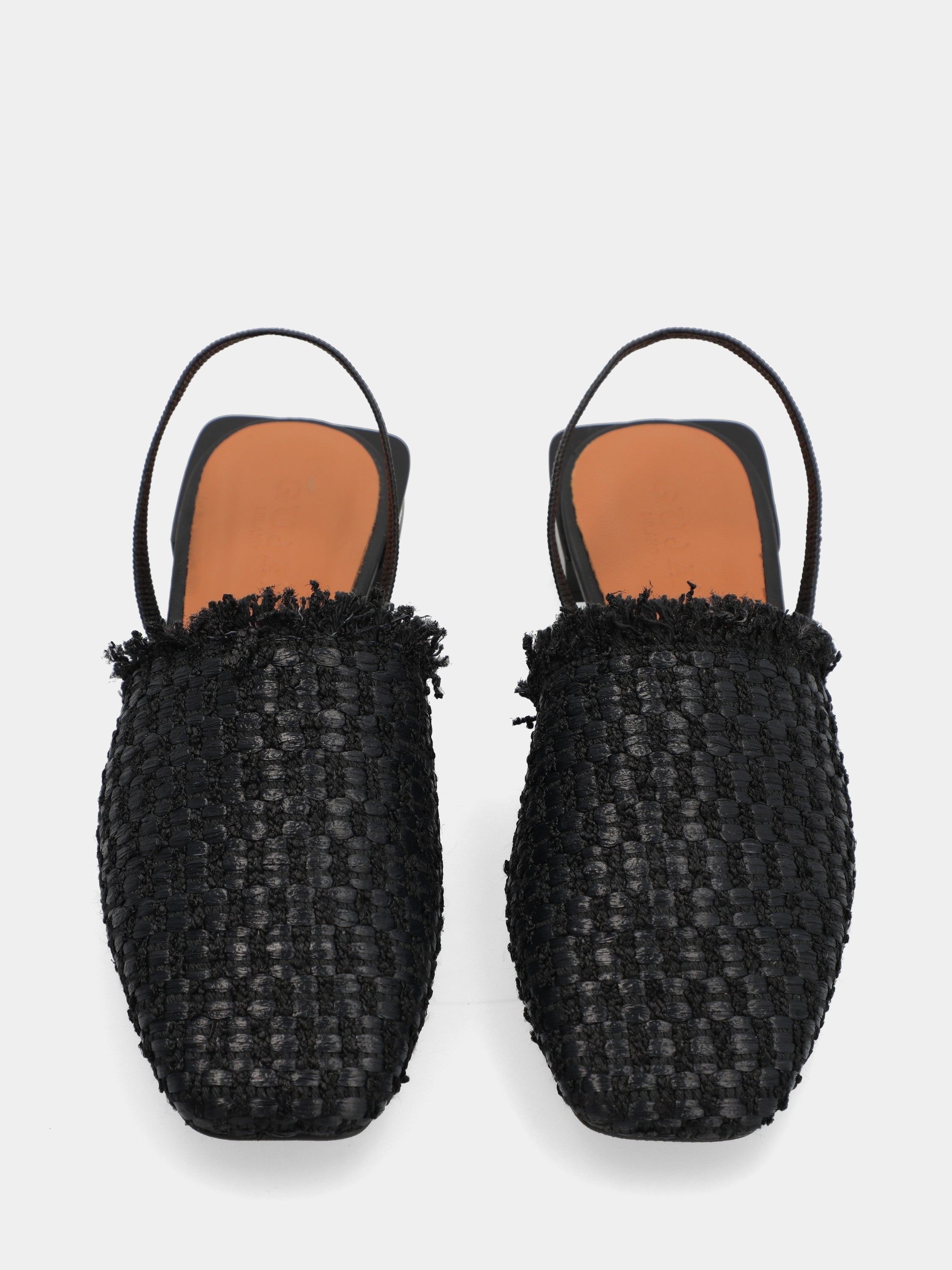 Sabot aus schwarzer Raffia mit elastischem Fersenband