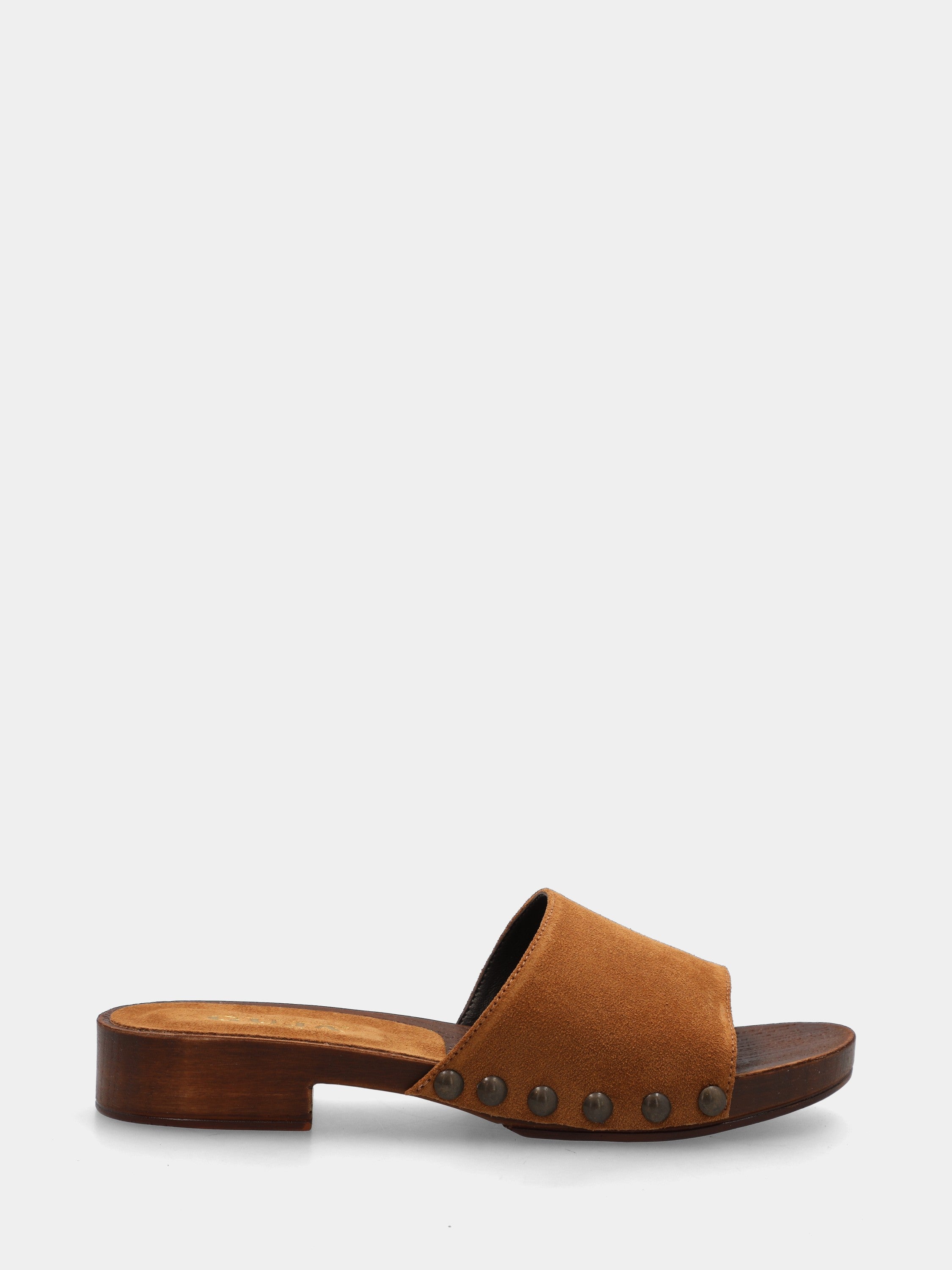 Sabot in velour cuoio con fascia chiodata