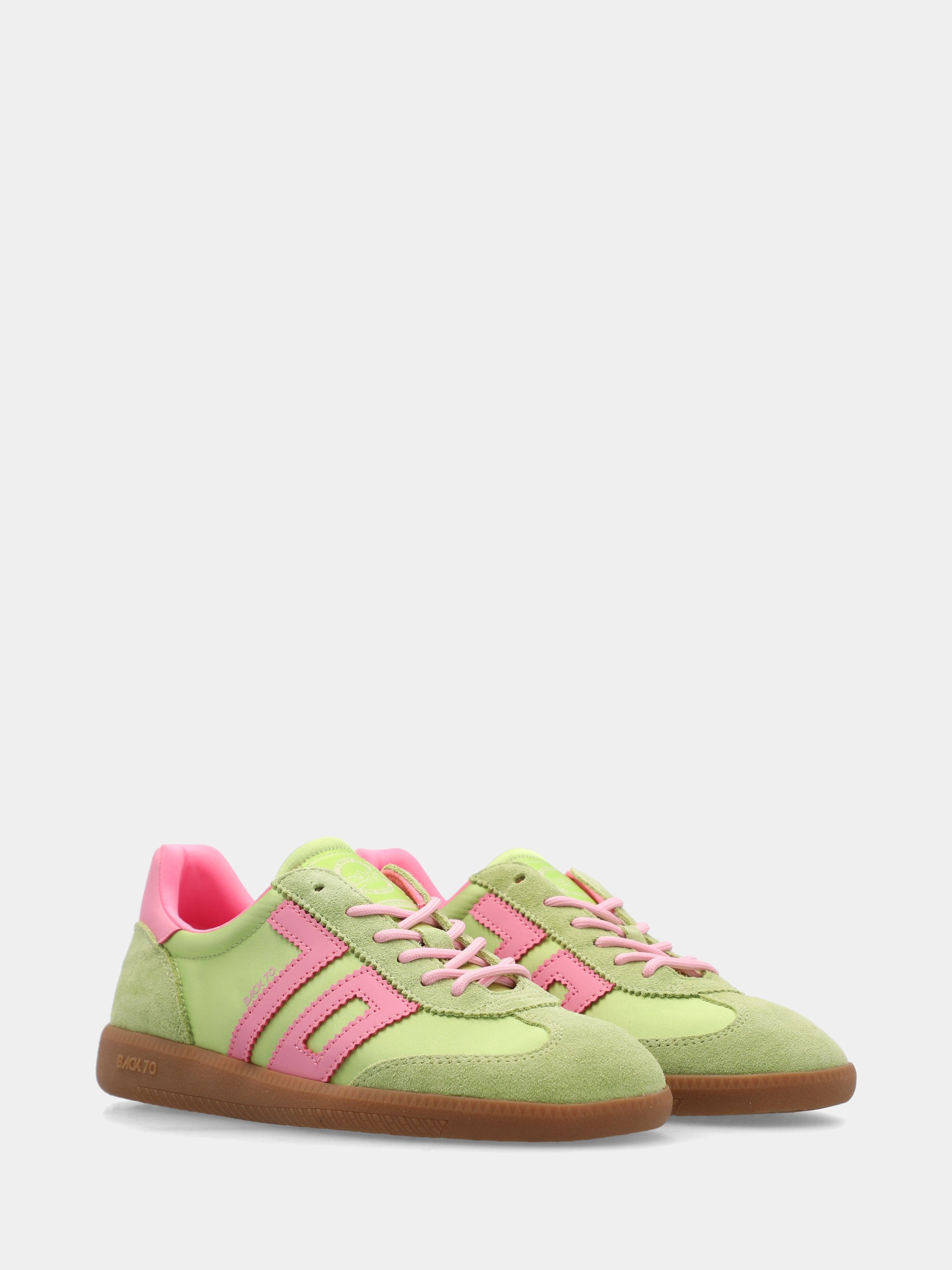 Sneaker in camoscio e satin verde e rosa con suola in gomma