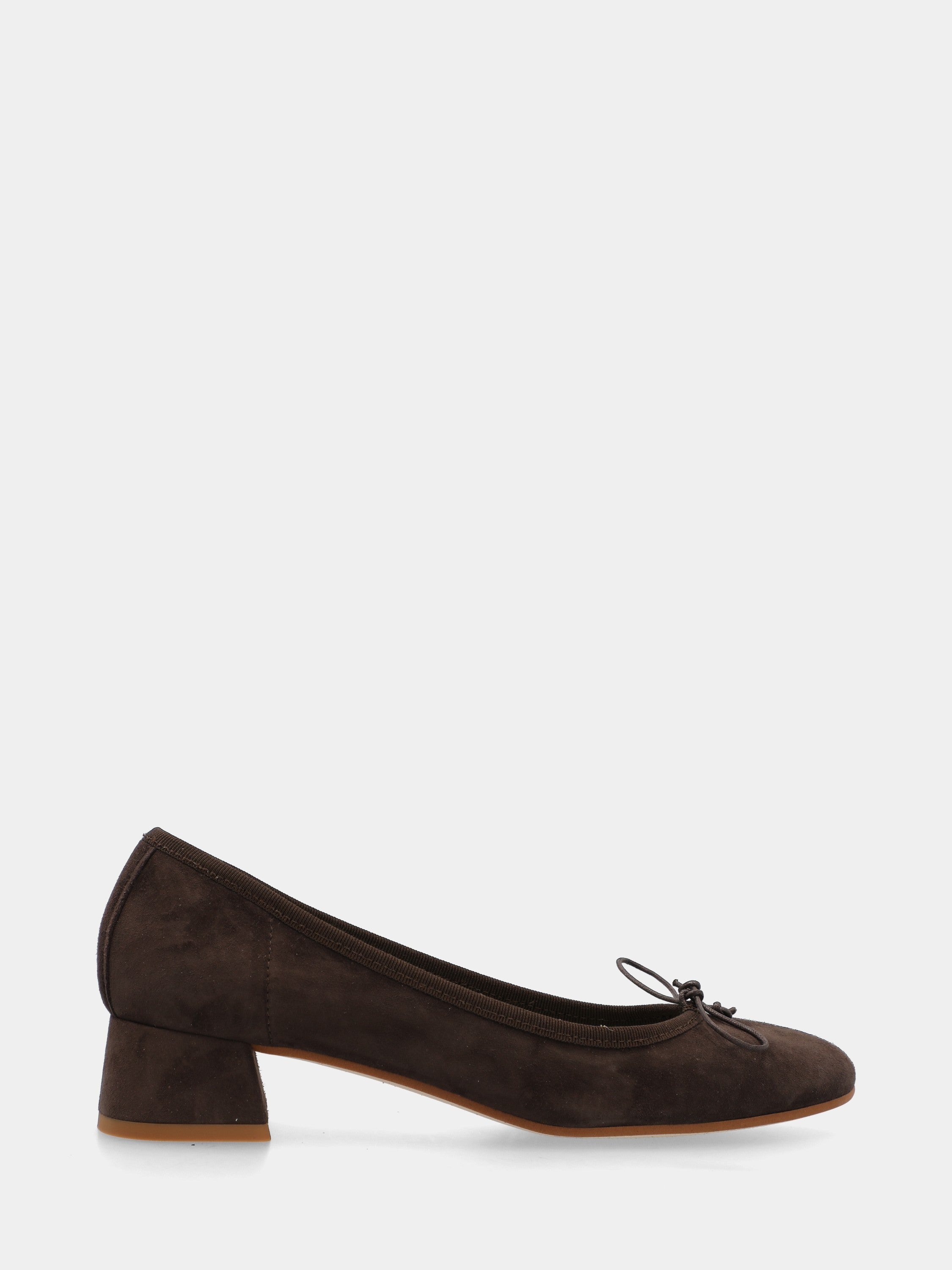 Ballerine en suède marron foncé avec lanière et bout rond
