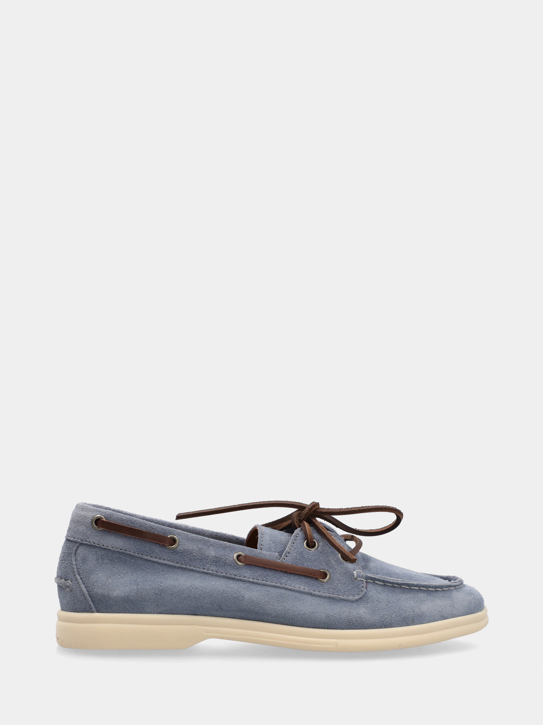 One-piece blue suede derby with round toe and rubber sole