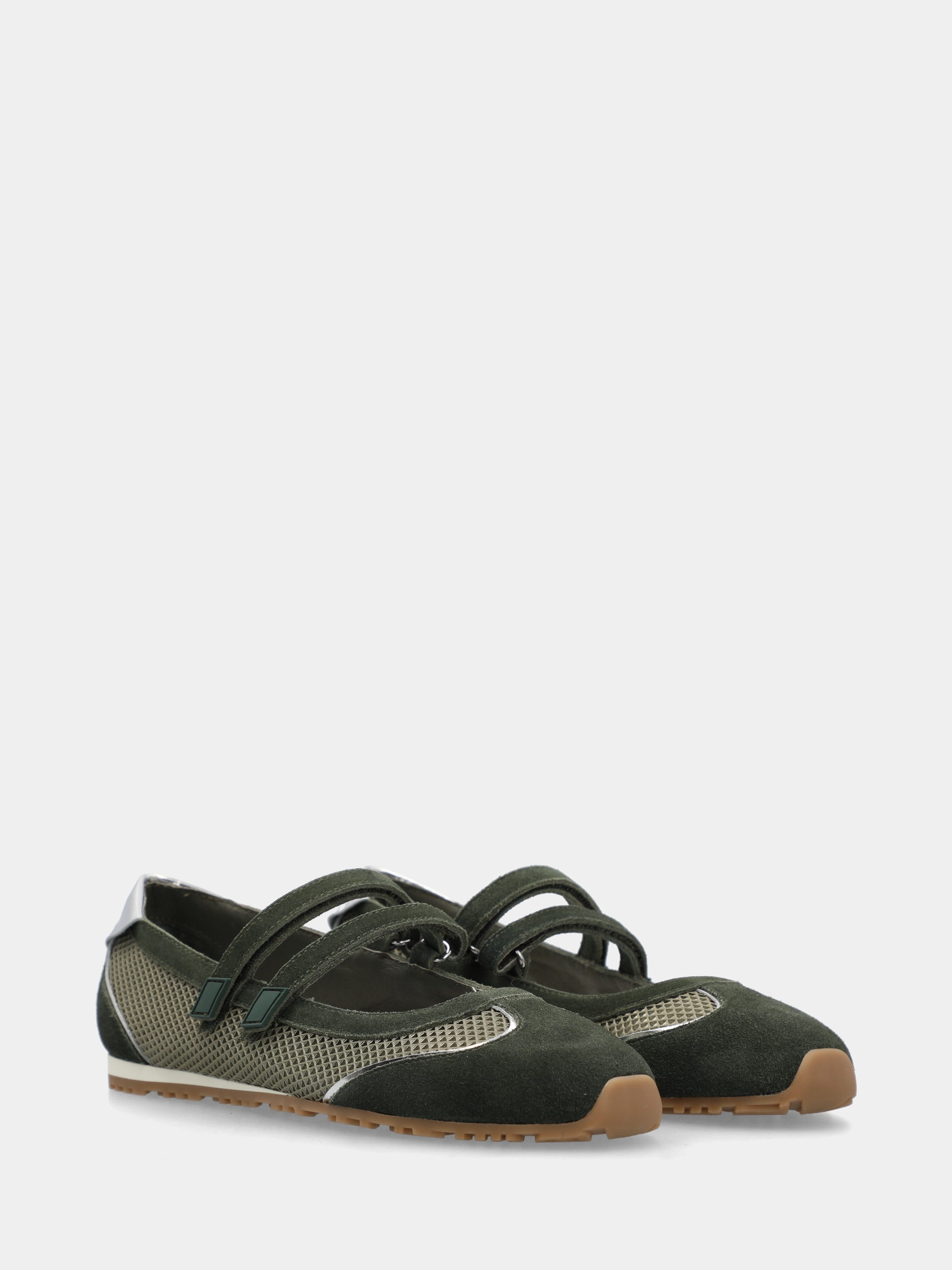 Sneakers in camoscio verde con doppi cinturini