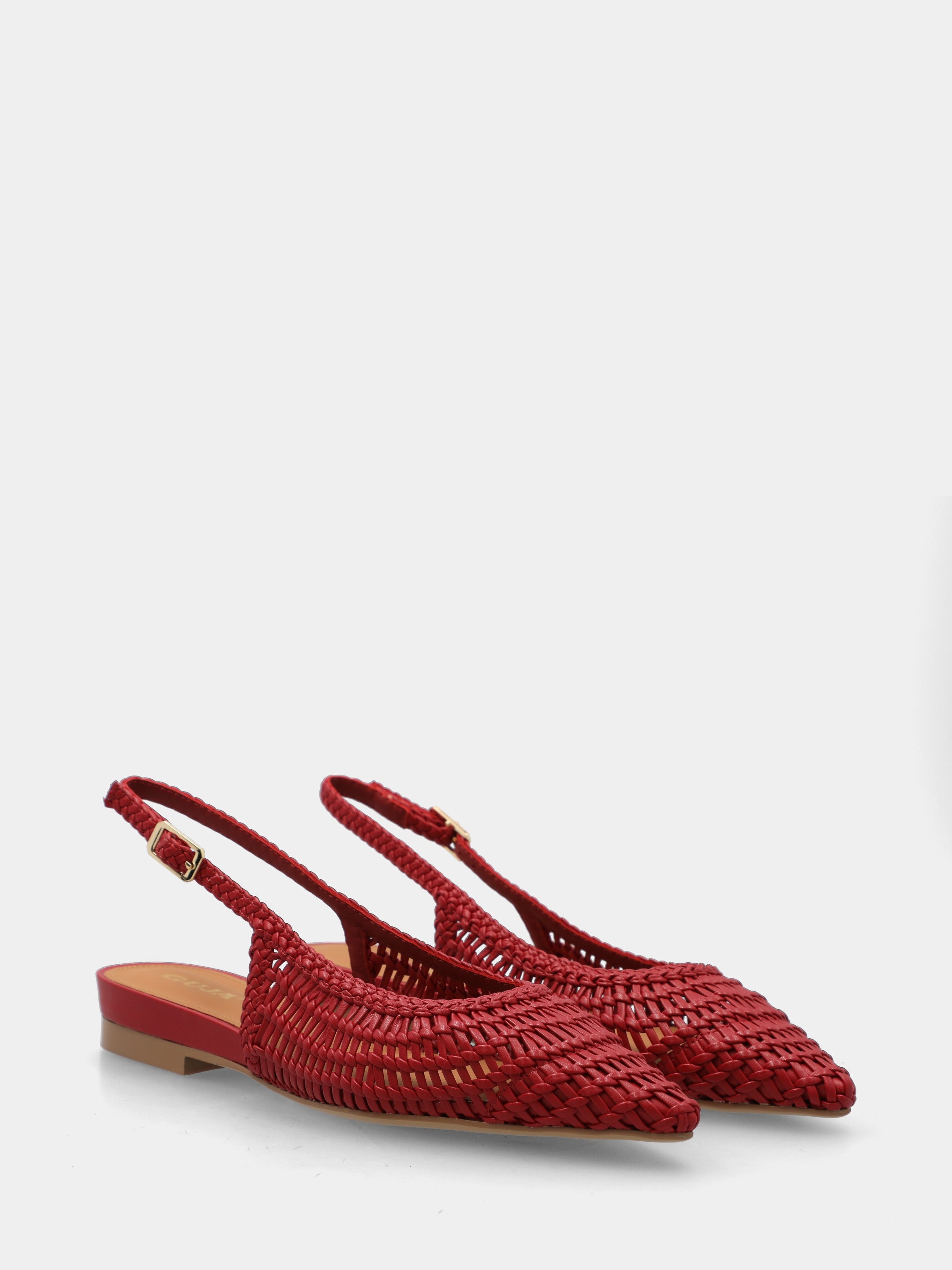 Slingback aus rotem, geflochtenem Kunstleder mit innenliegender Keilsohle