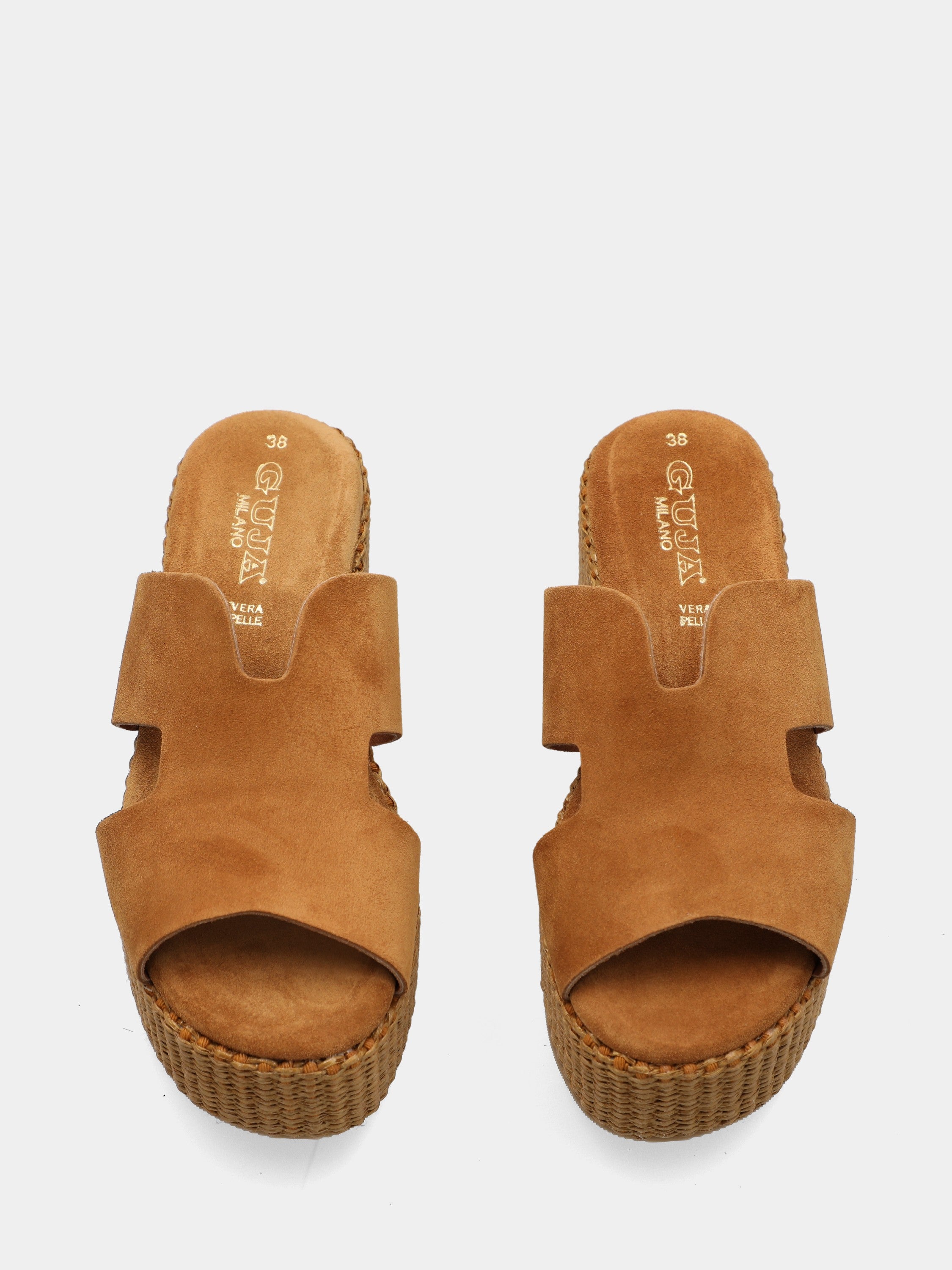 Sabot in camoscio cuoio con zeppa in raffia