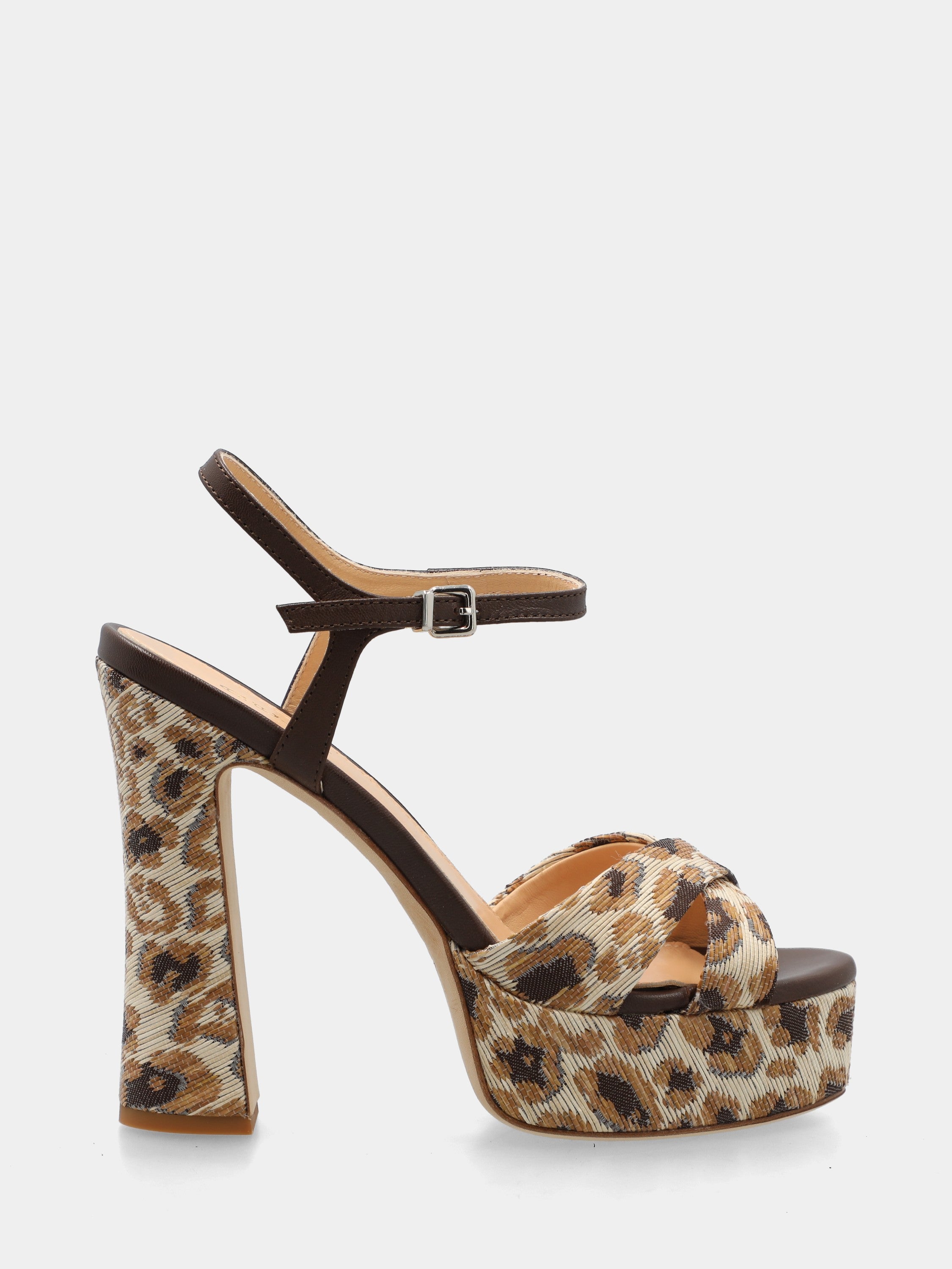 Sandalo in raffia leopardato con fasce incrociate