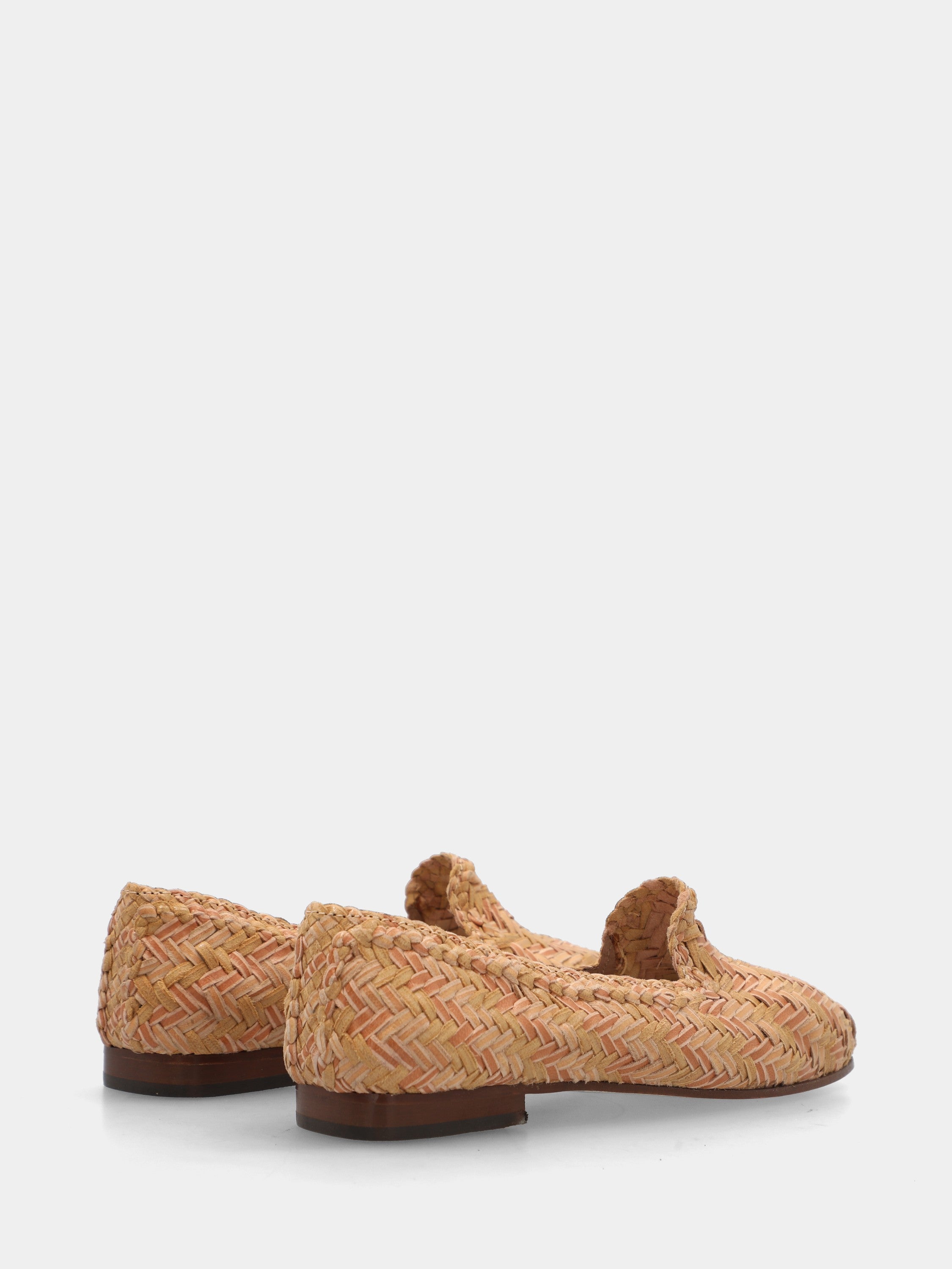 Sabot in vitello avorio con tomaia intrecciata a V