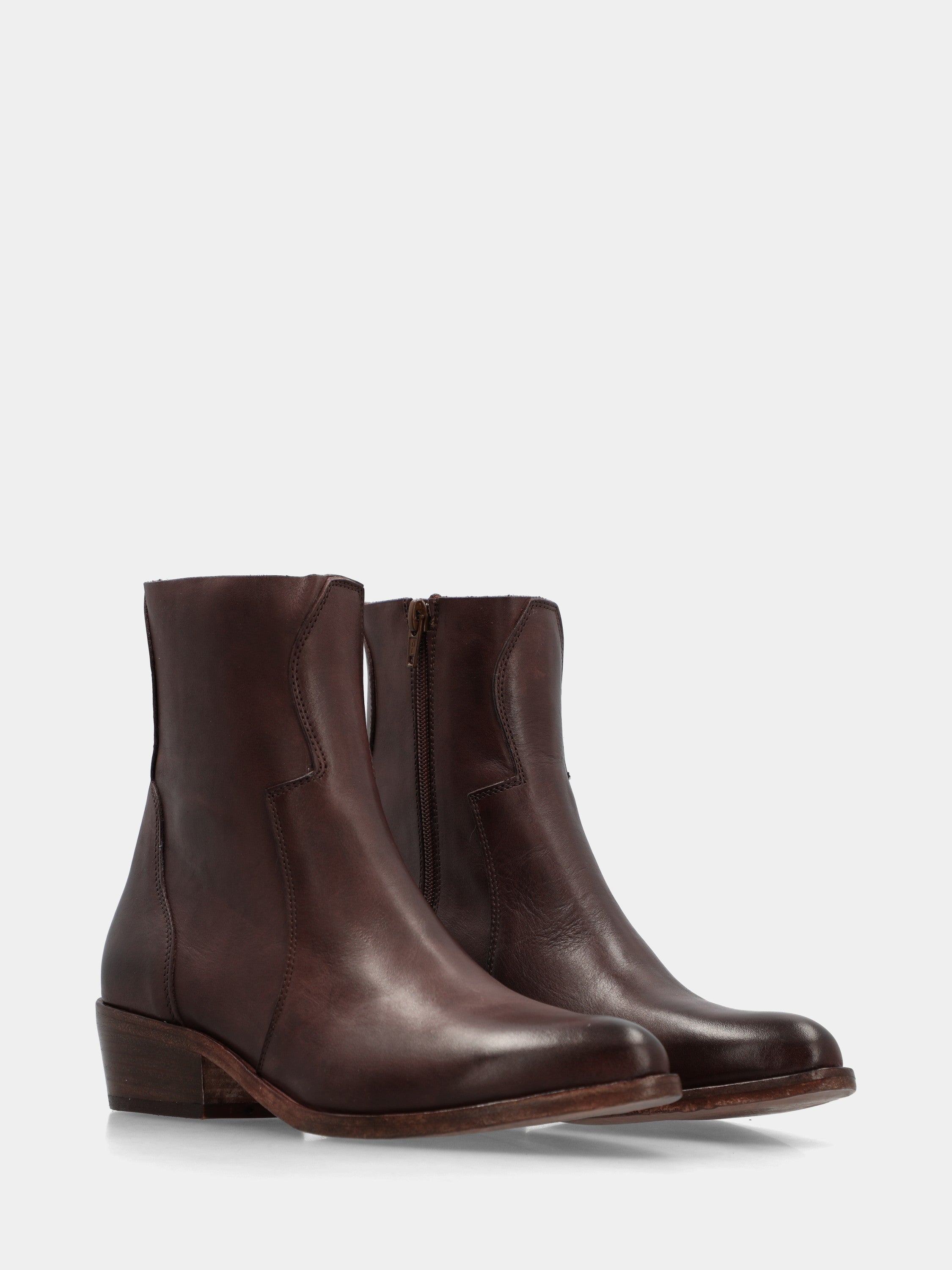 Western ankle boot in dark brown calf with side zipper