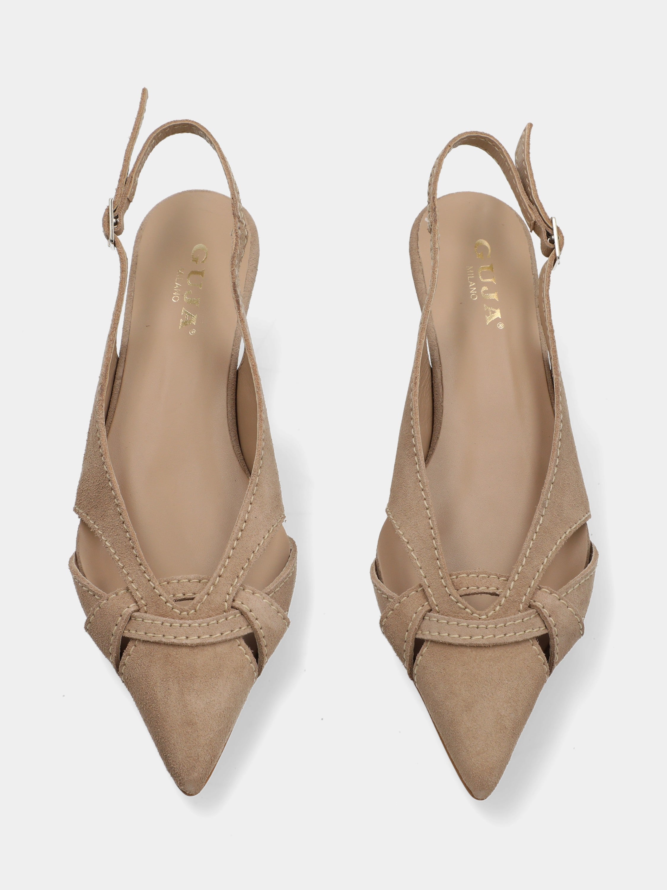 Slingback in camoscio beige con punta intrecciata