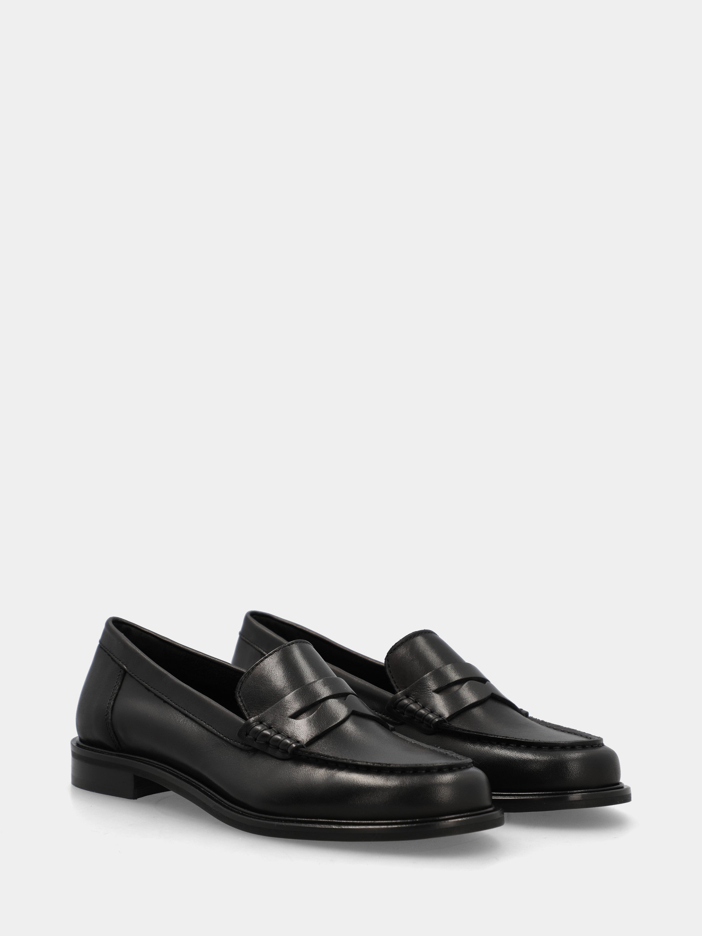 Black calf leather loafer with lion's mouth mask detail