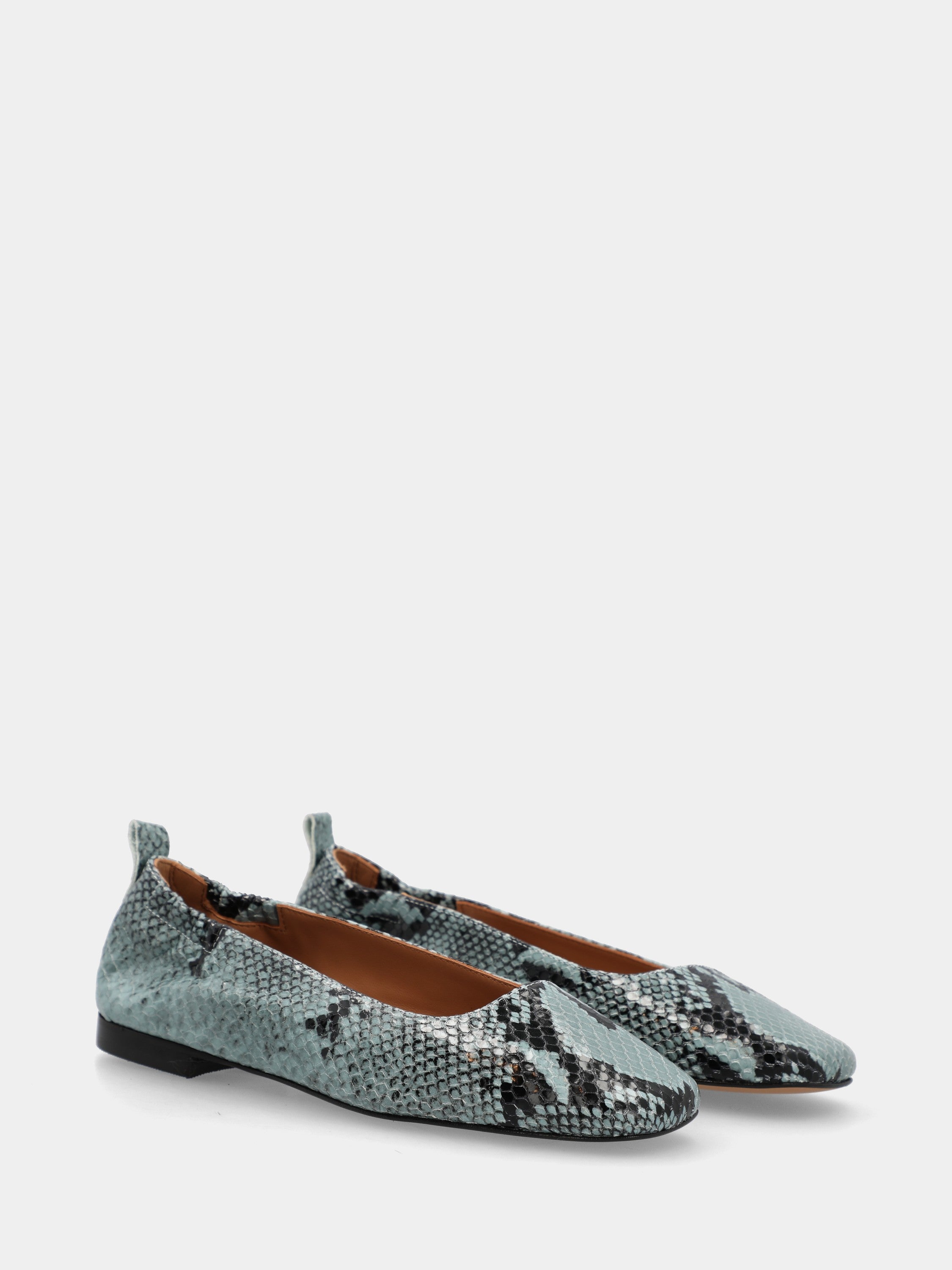 Ballerine en veau python turquoise avec construction sacchetto