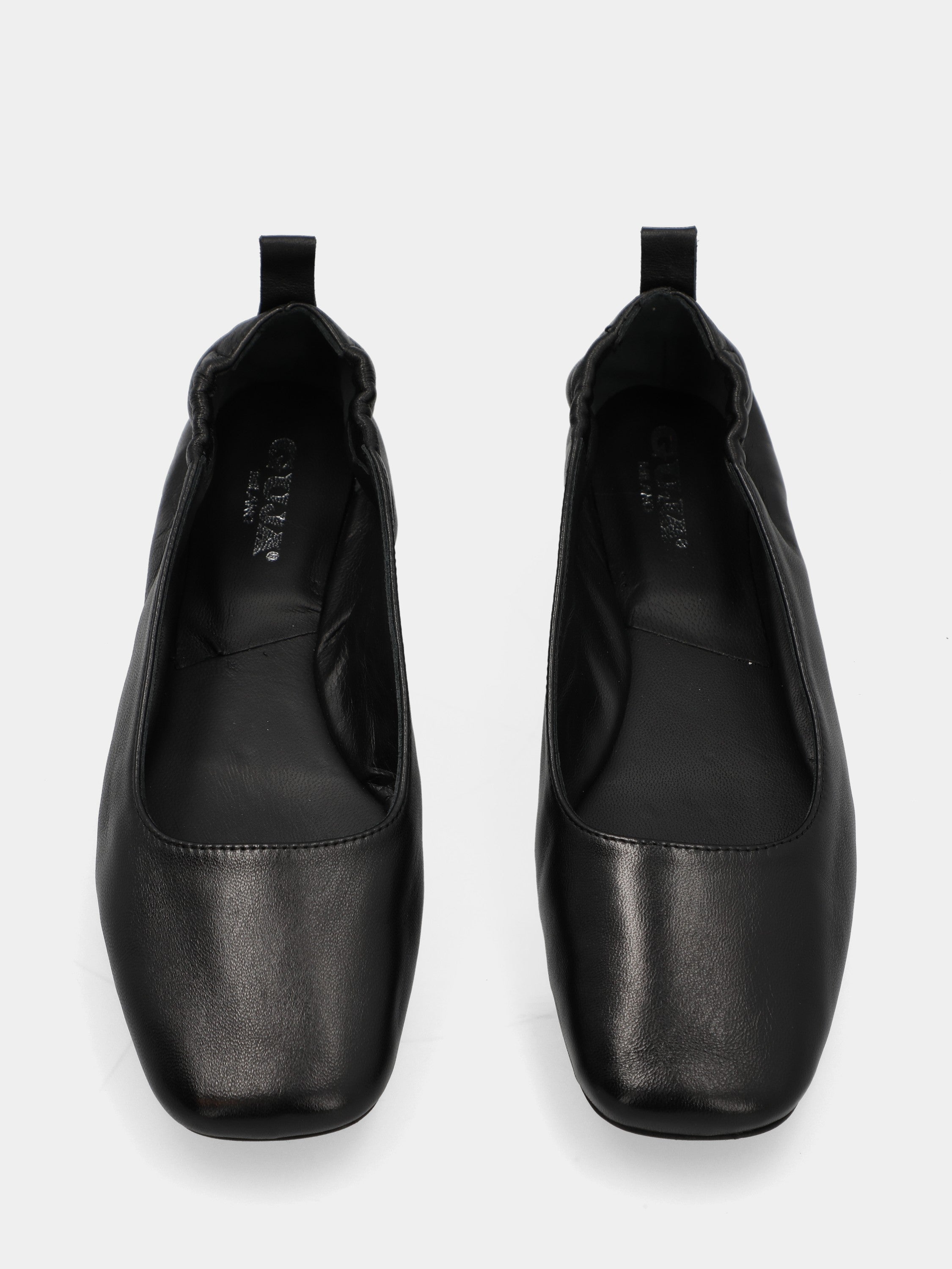 Ballerine en nappa noire avec construction sacchetto