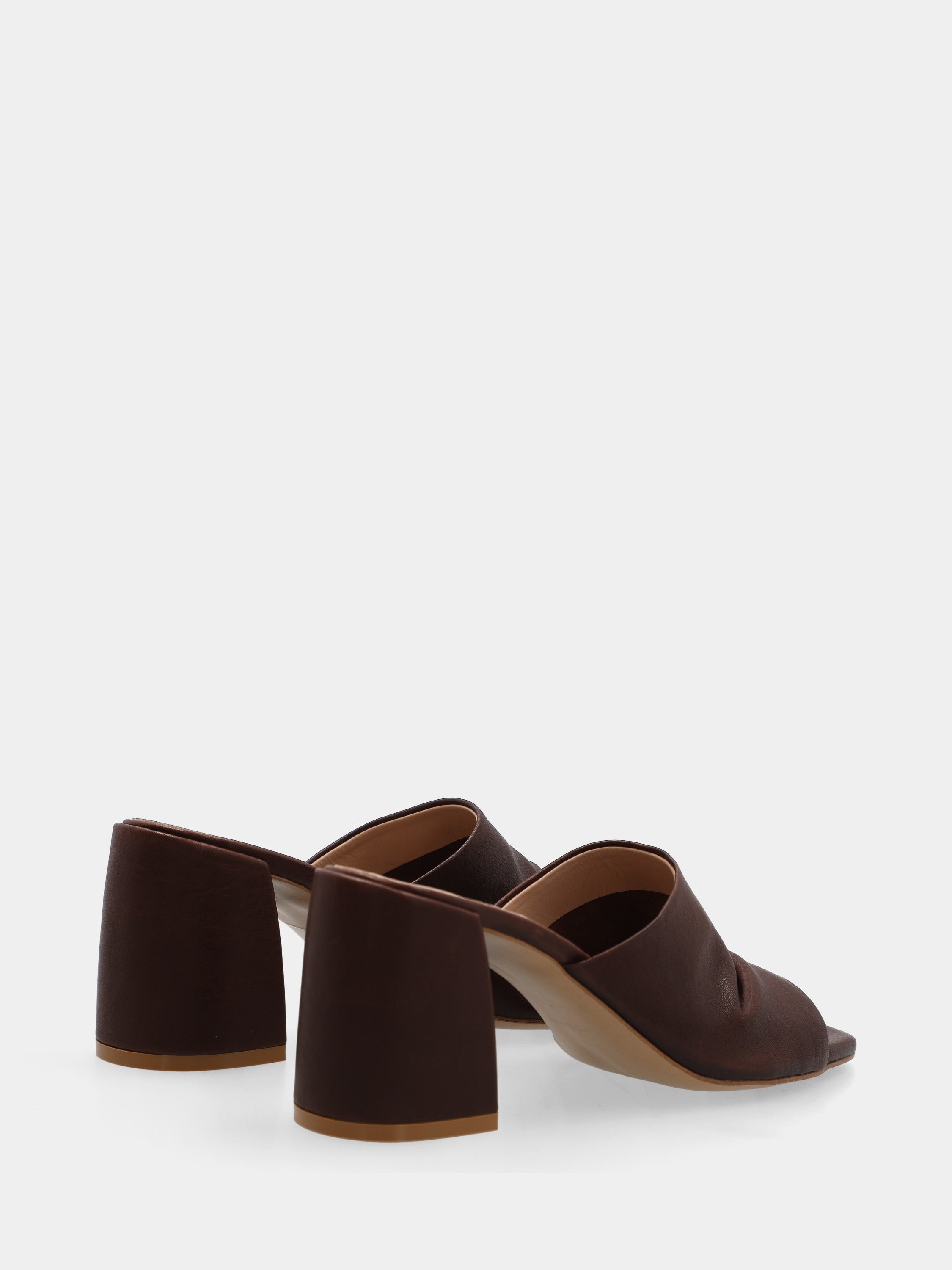 Sabot in vitello testa di moro con fascia goffrata