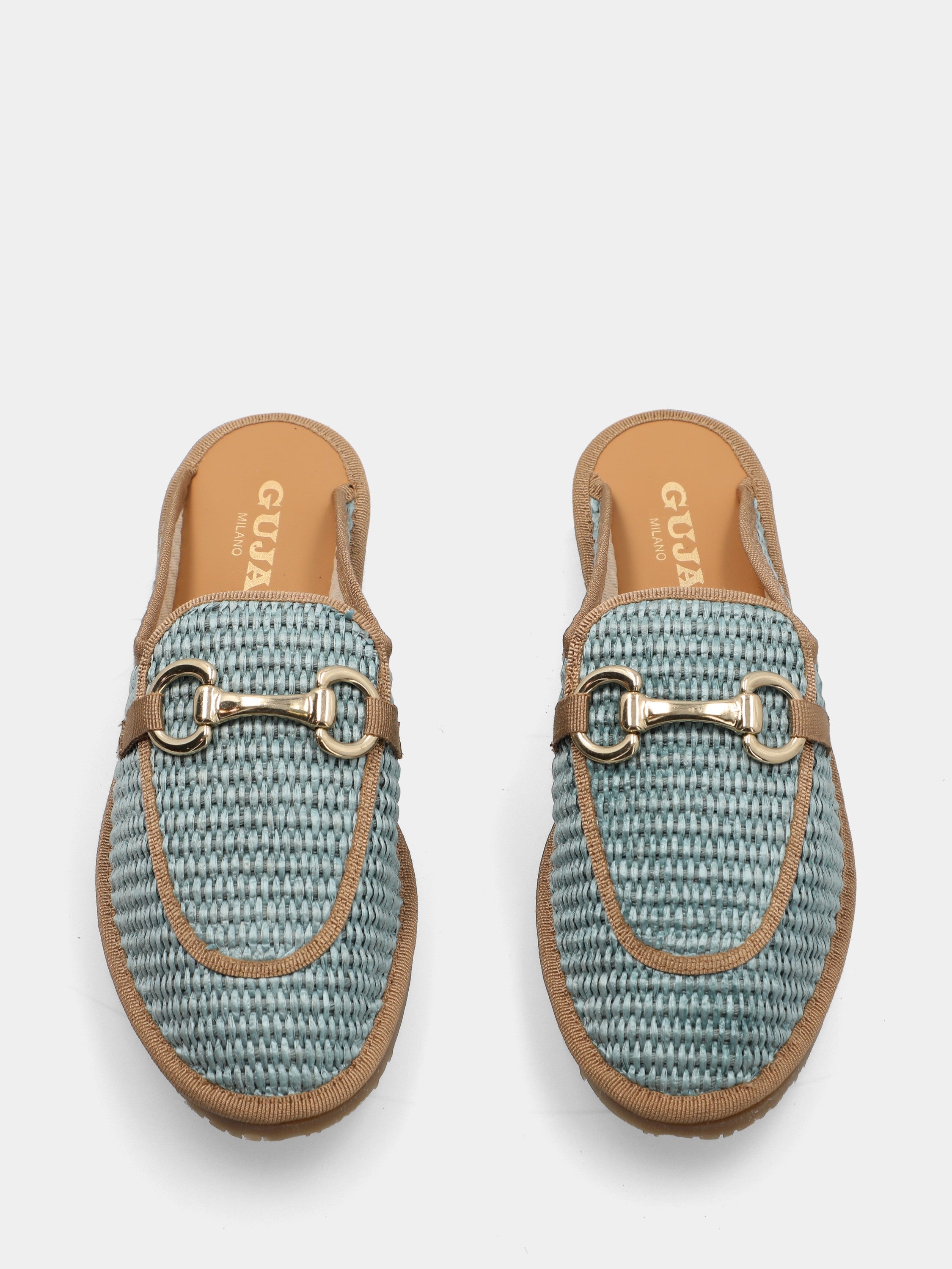 Sabot in raffia celeste con morsetto sul collo