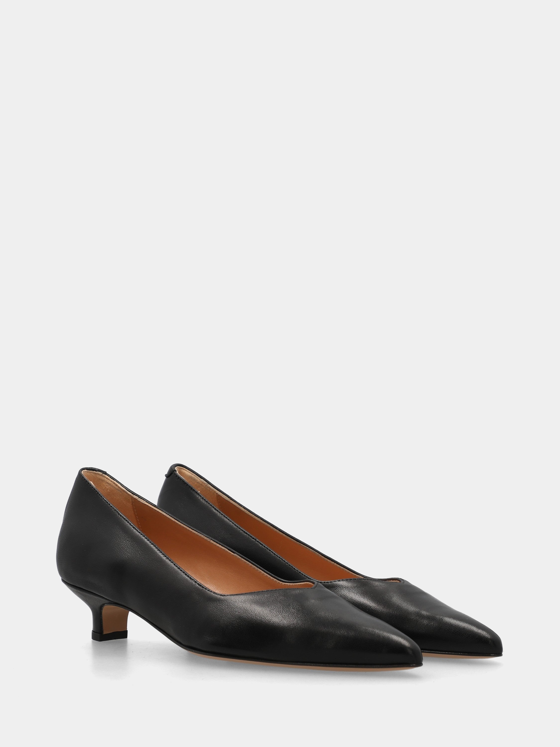 Pumps in black nappa sacchetto-constructed with 30mm stiletto heel