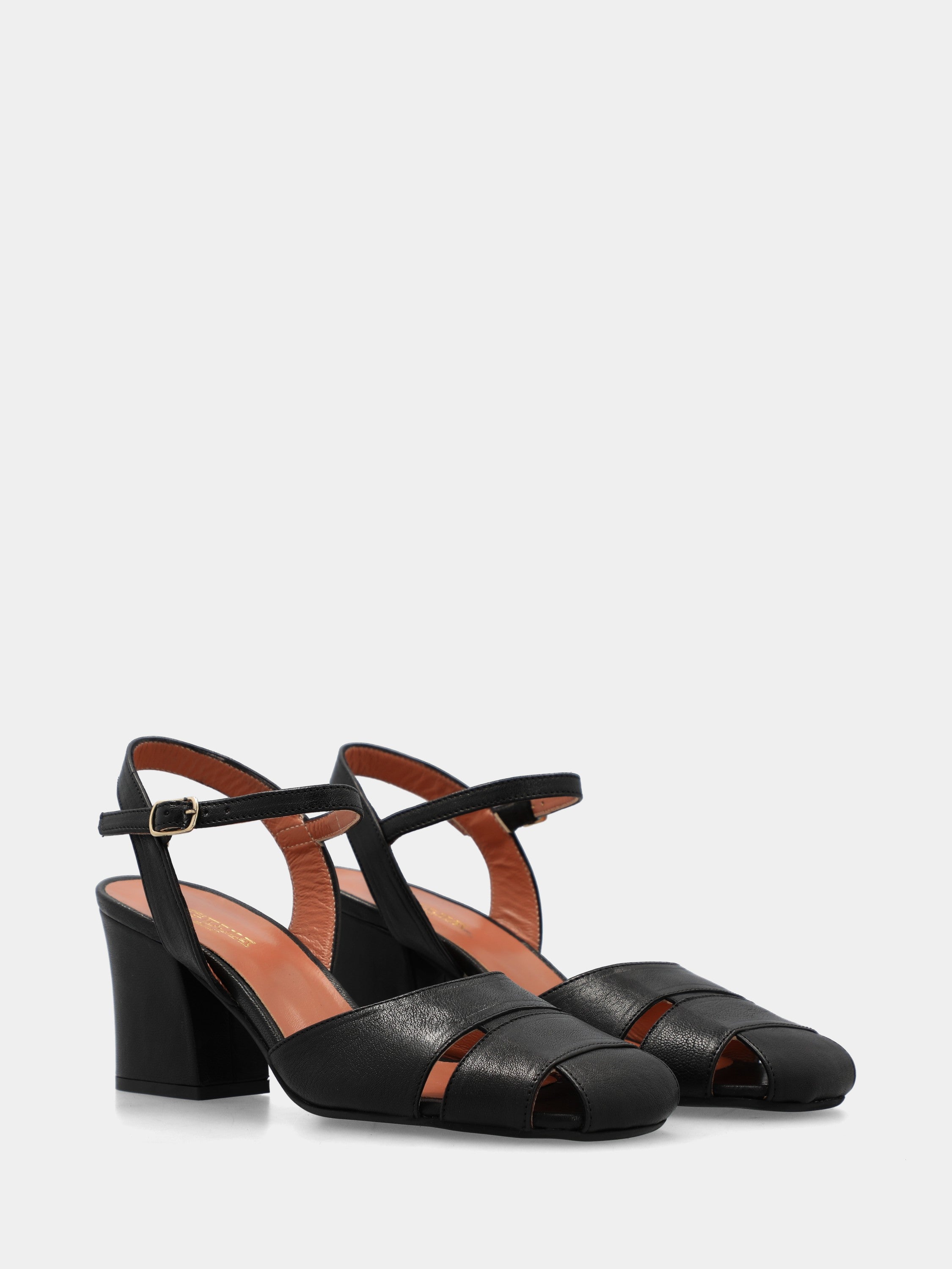 Sandales en veau noir avec talon bloc et brides sur la plante du pied