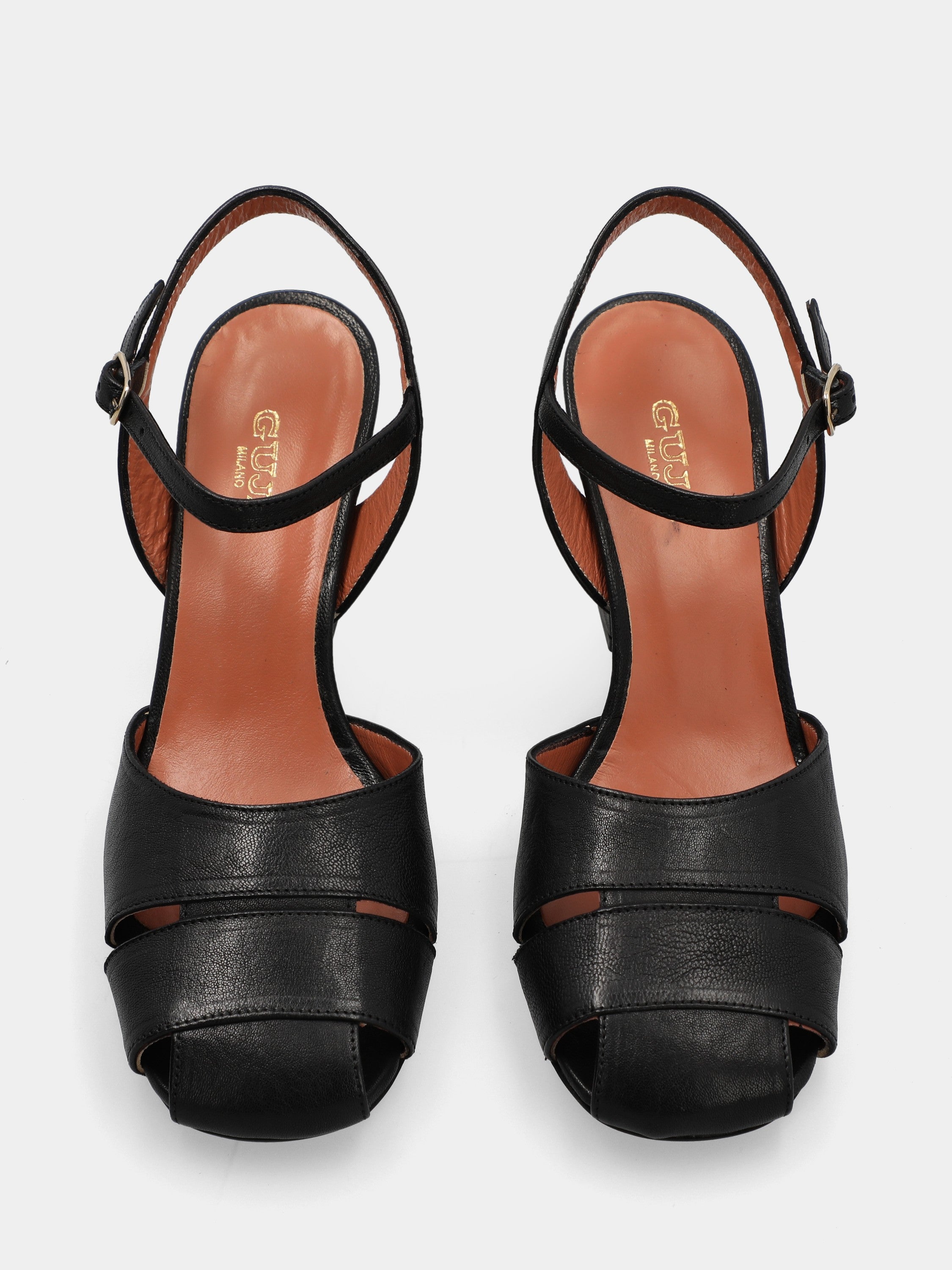 Sandales en veau noir avec talon bloc et brides sur la plante du pied