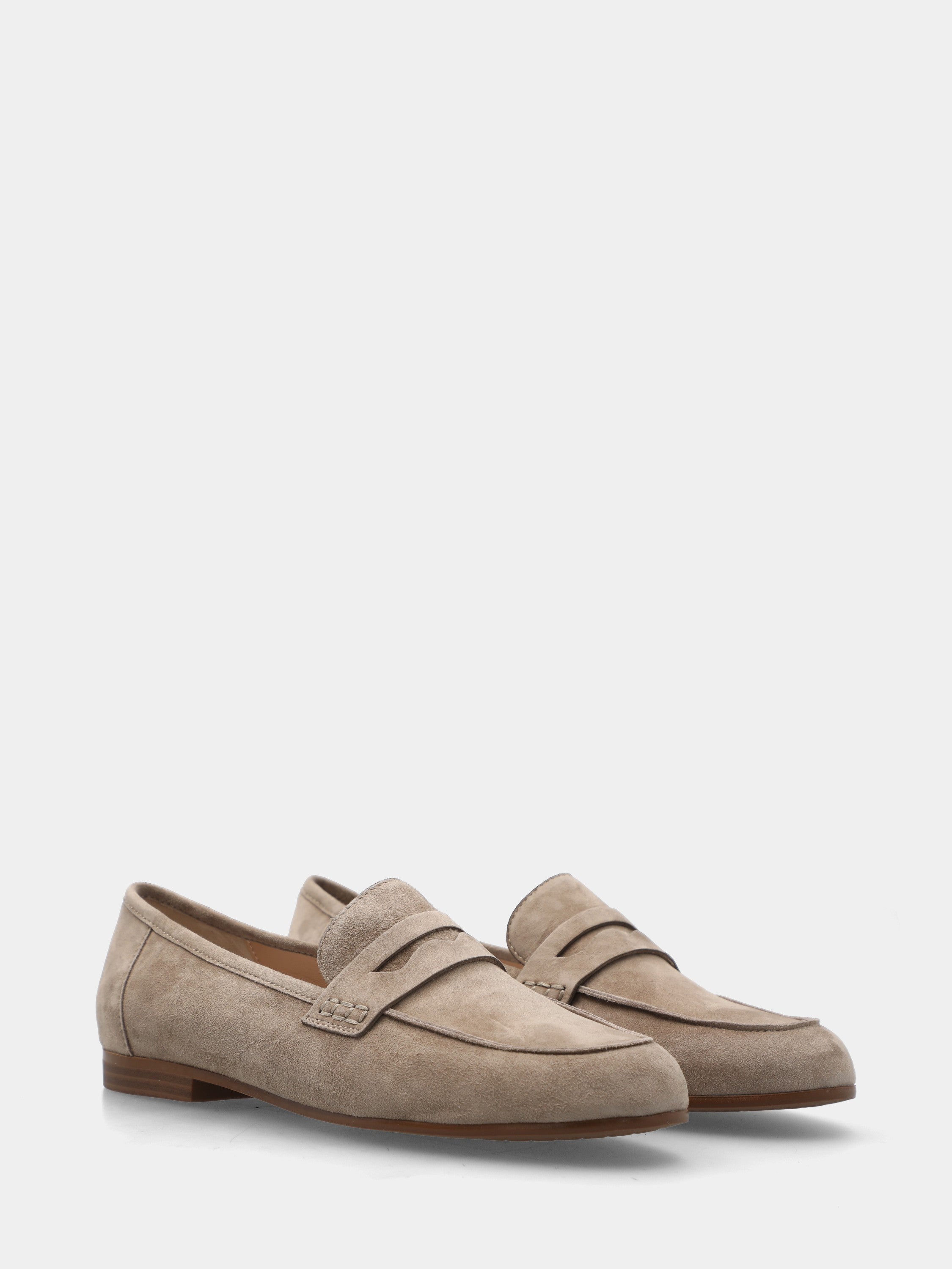 Mocassin en suède gris avec bouche de lion et bout rond