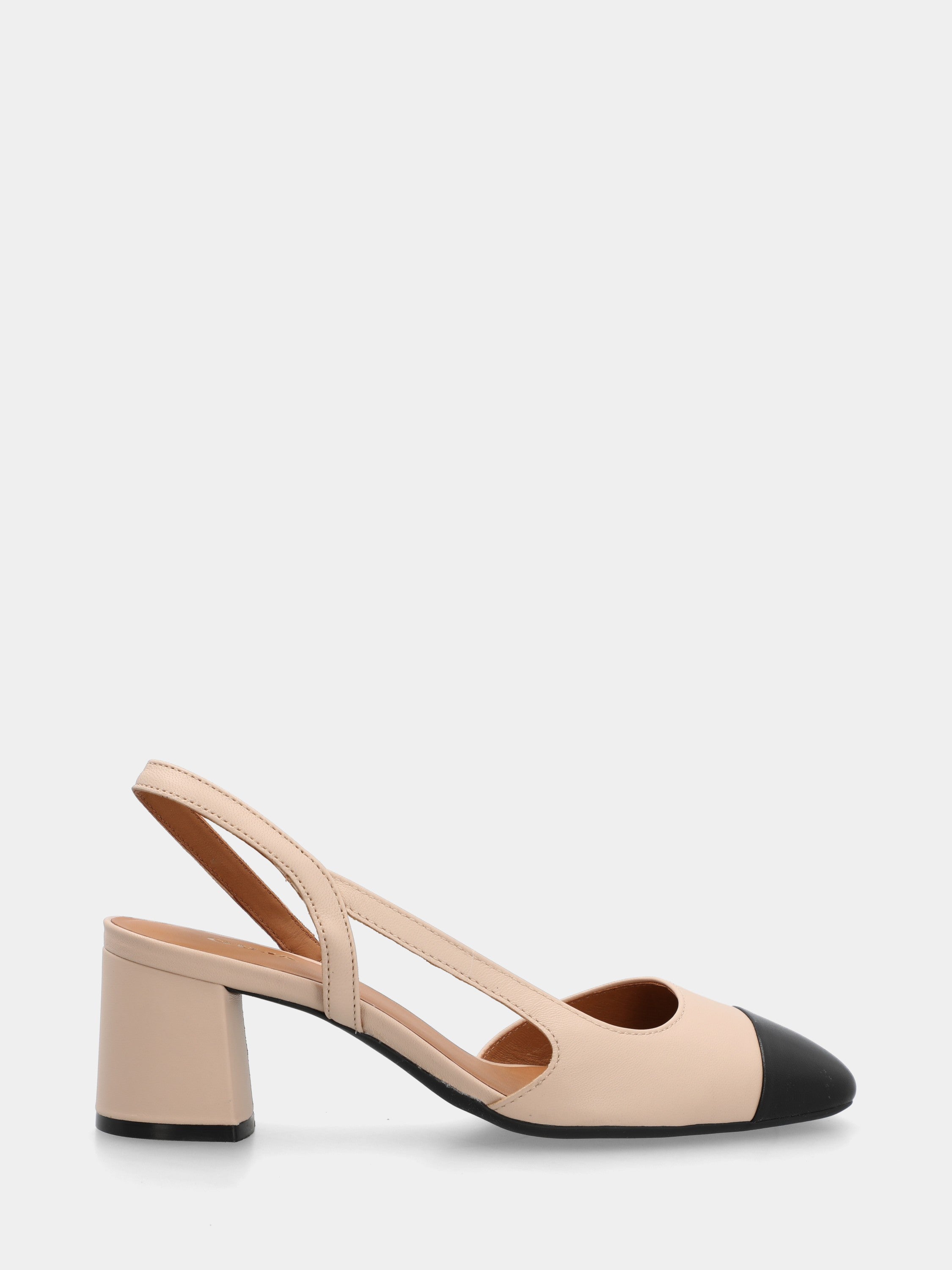 Slingback aus zweifarbigem Nappaleder in Nude und Schwarz mit quadratischer Spitze